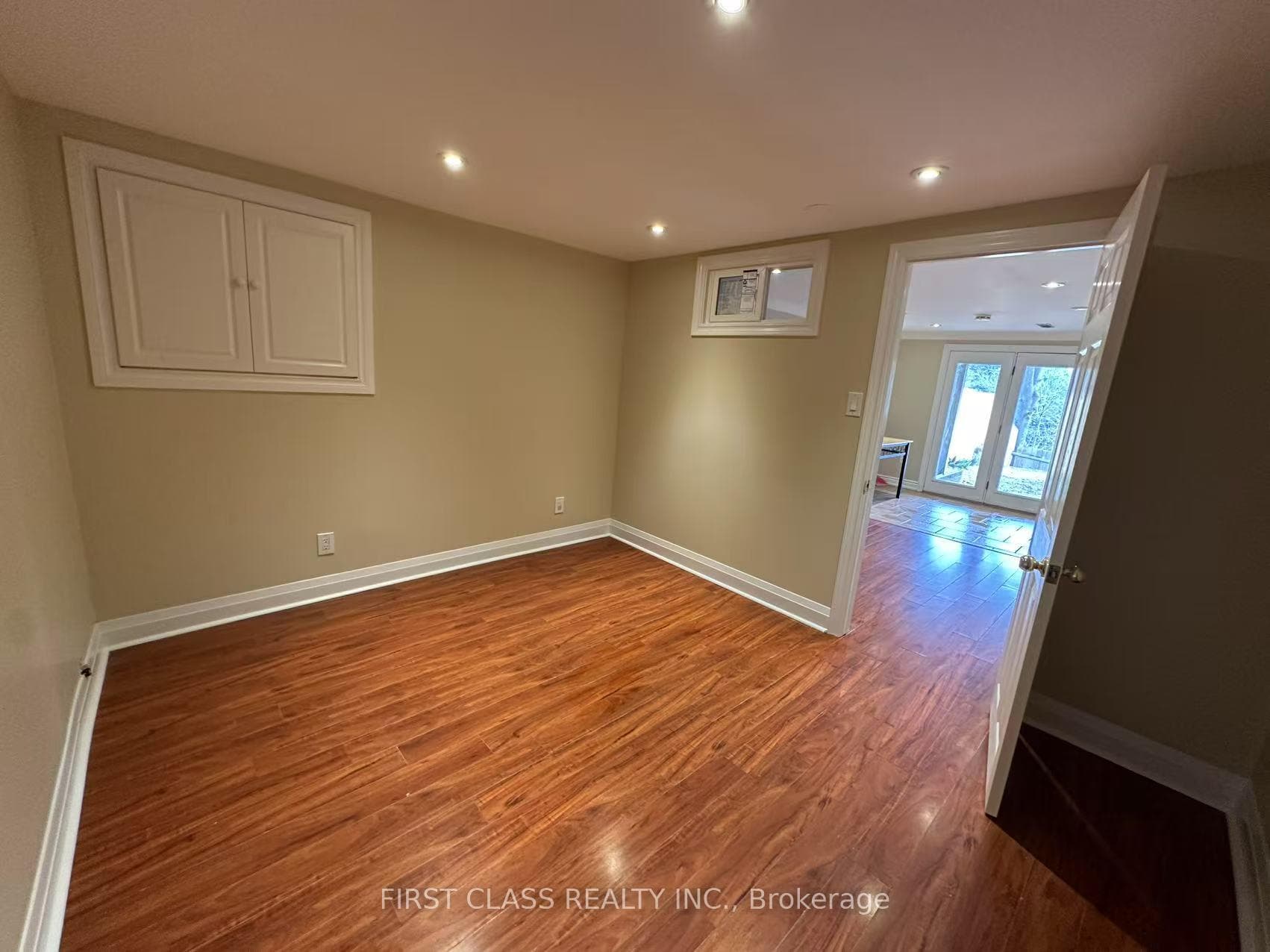53 Aberfeldy Crescent photo 3