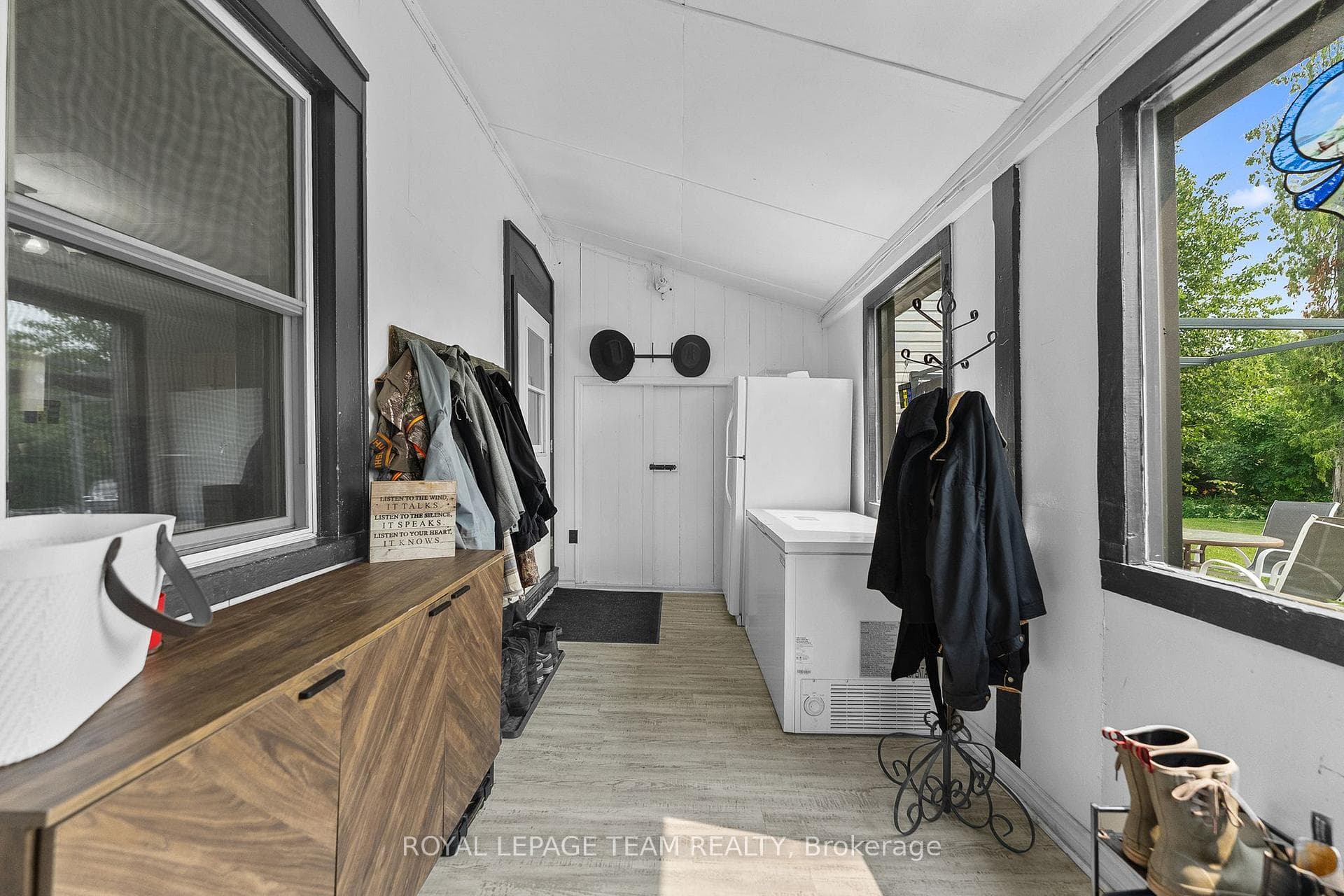 620 Yantha Road Unit A photo 21