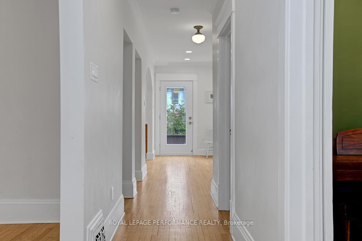 824 Fisher Avenue photo 4