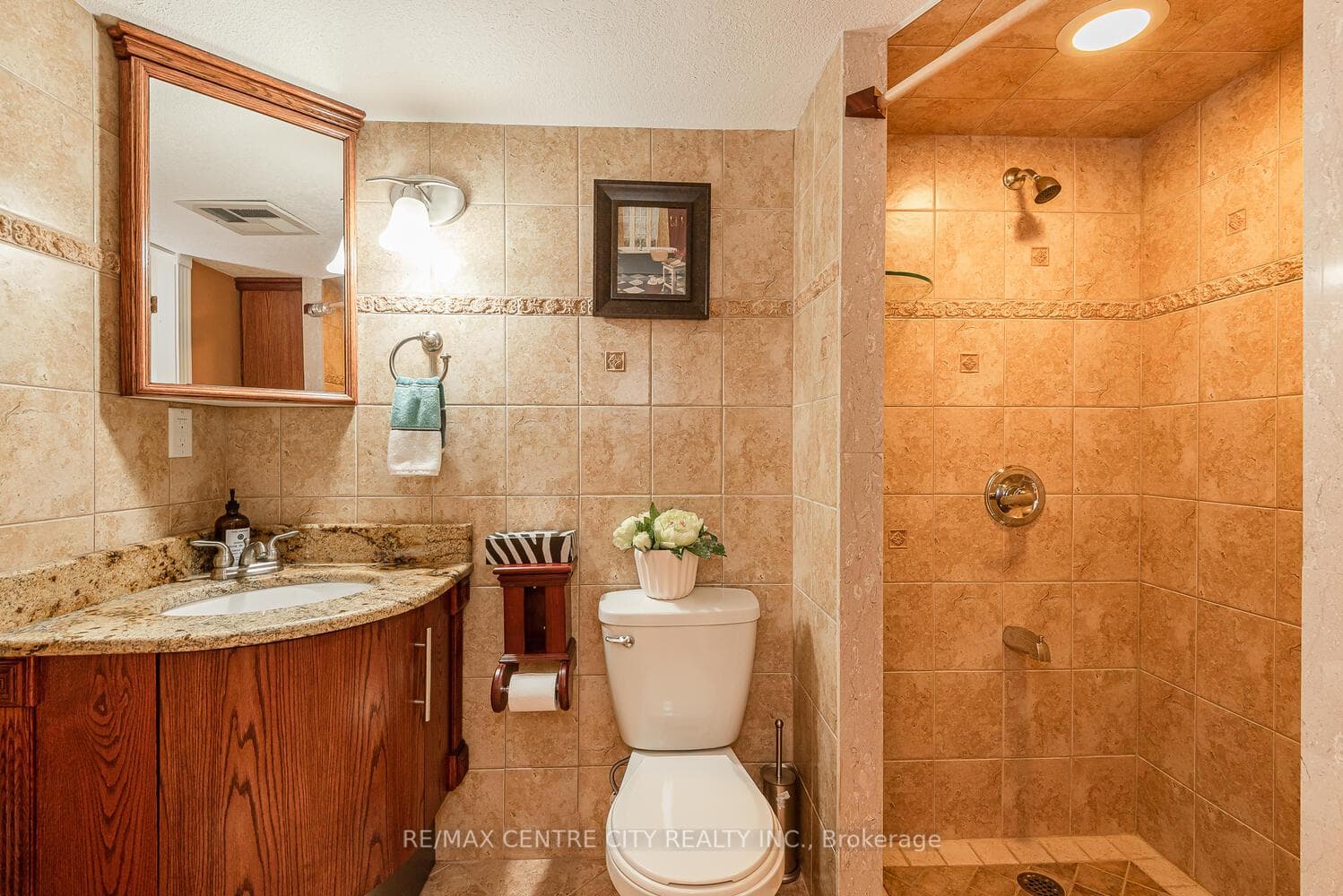 89 Echoridge Drive photo 35