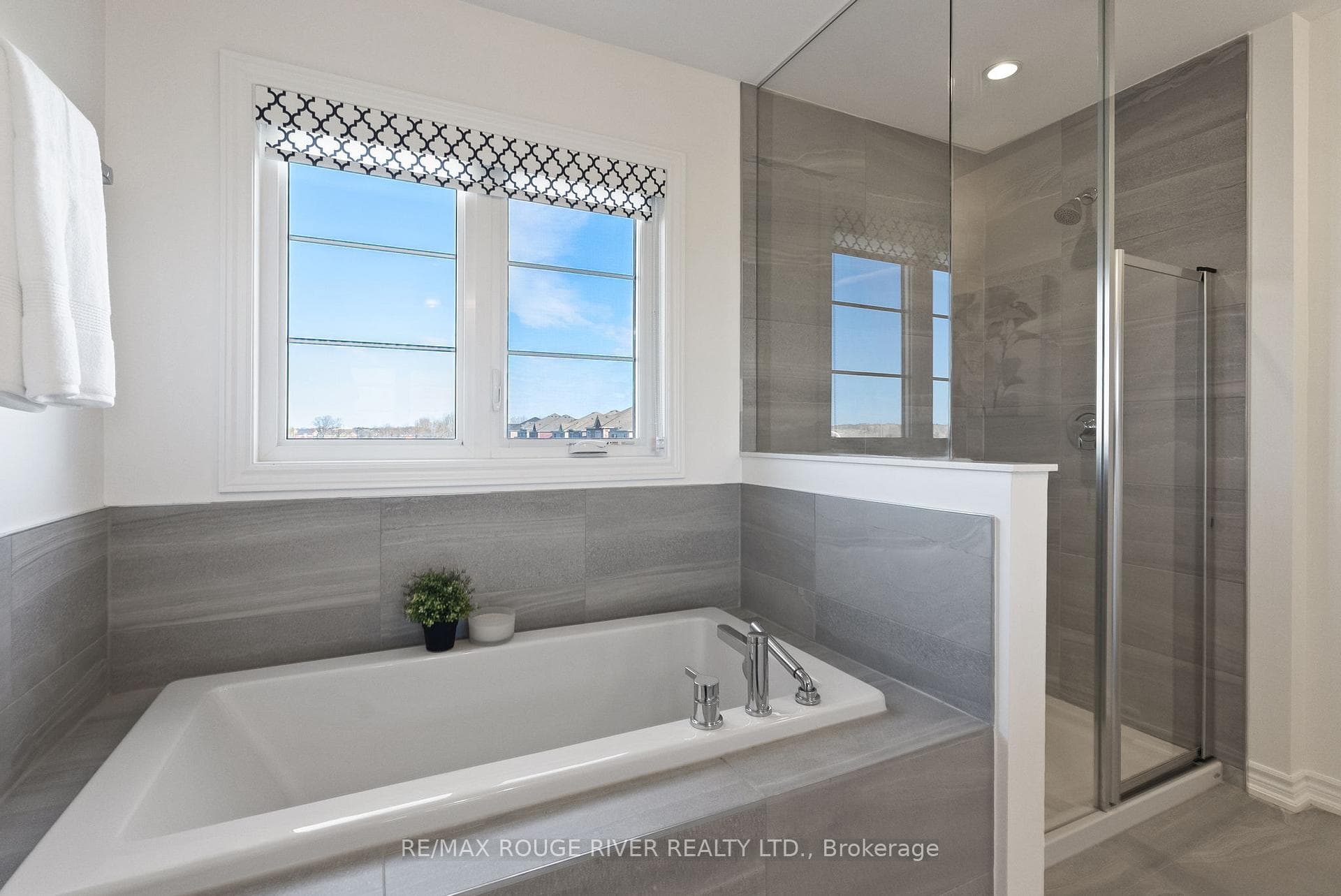 61 Maskell Crescent photo 14