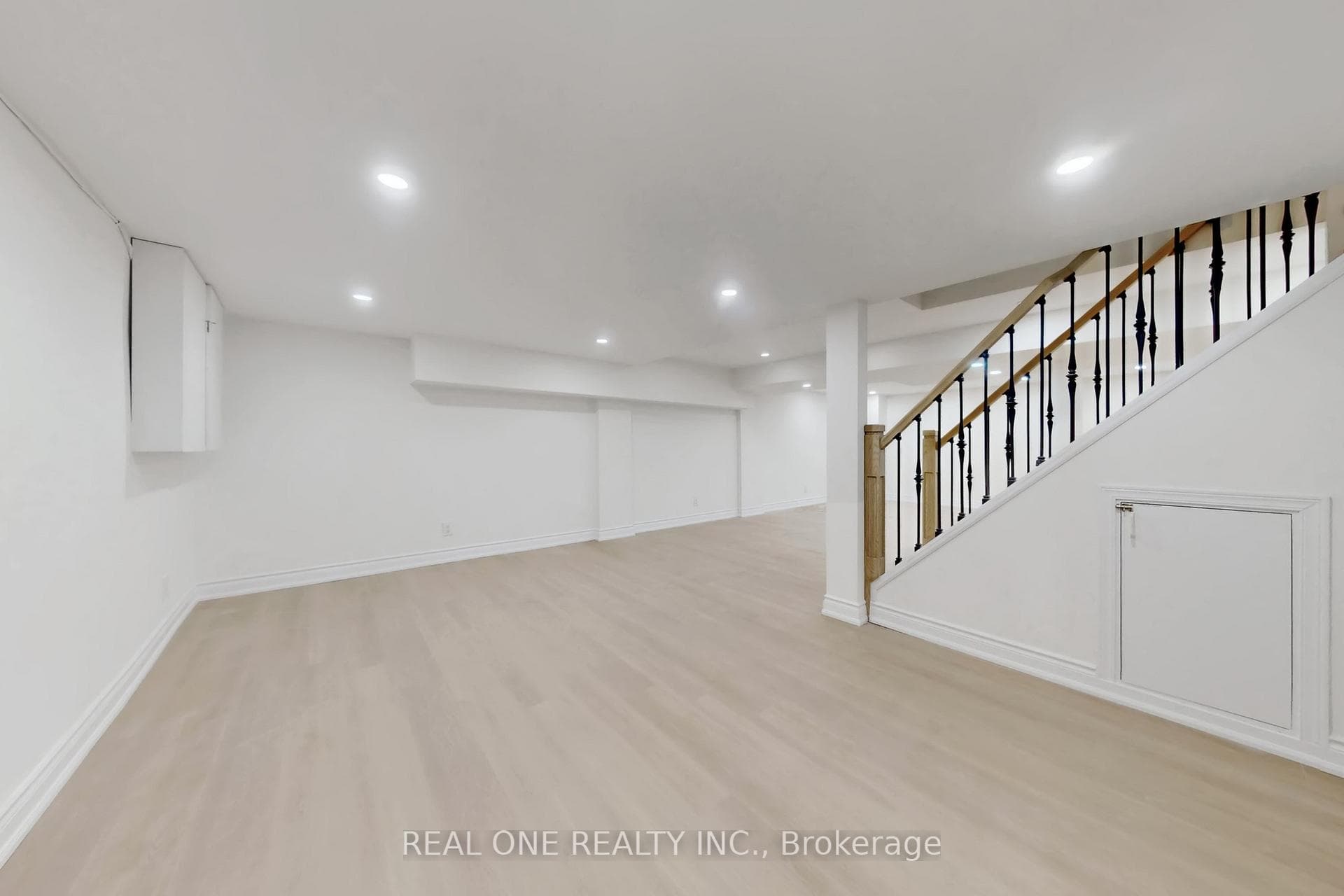 86 Breckonwood Crescent photo 39