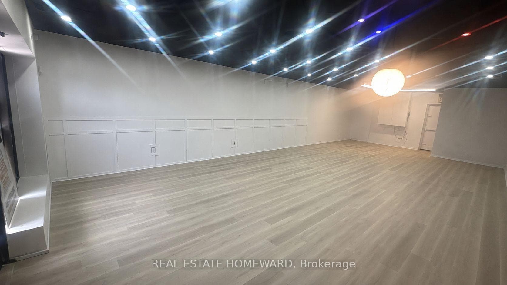3095 Eglinton Avenue Unit #4 photo 3