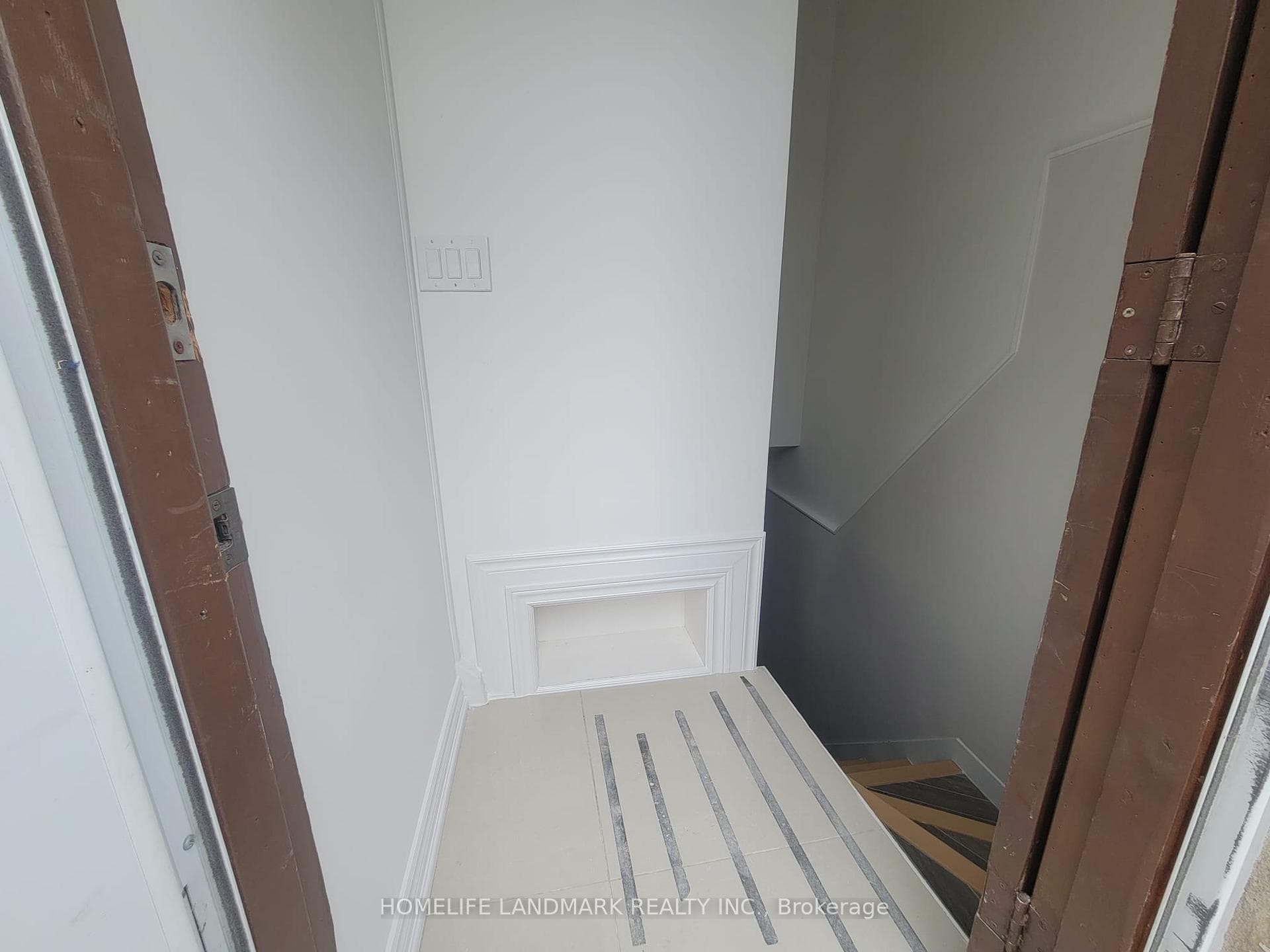 307 Axminster Drive Unit Basment photo 8