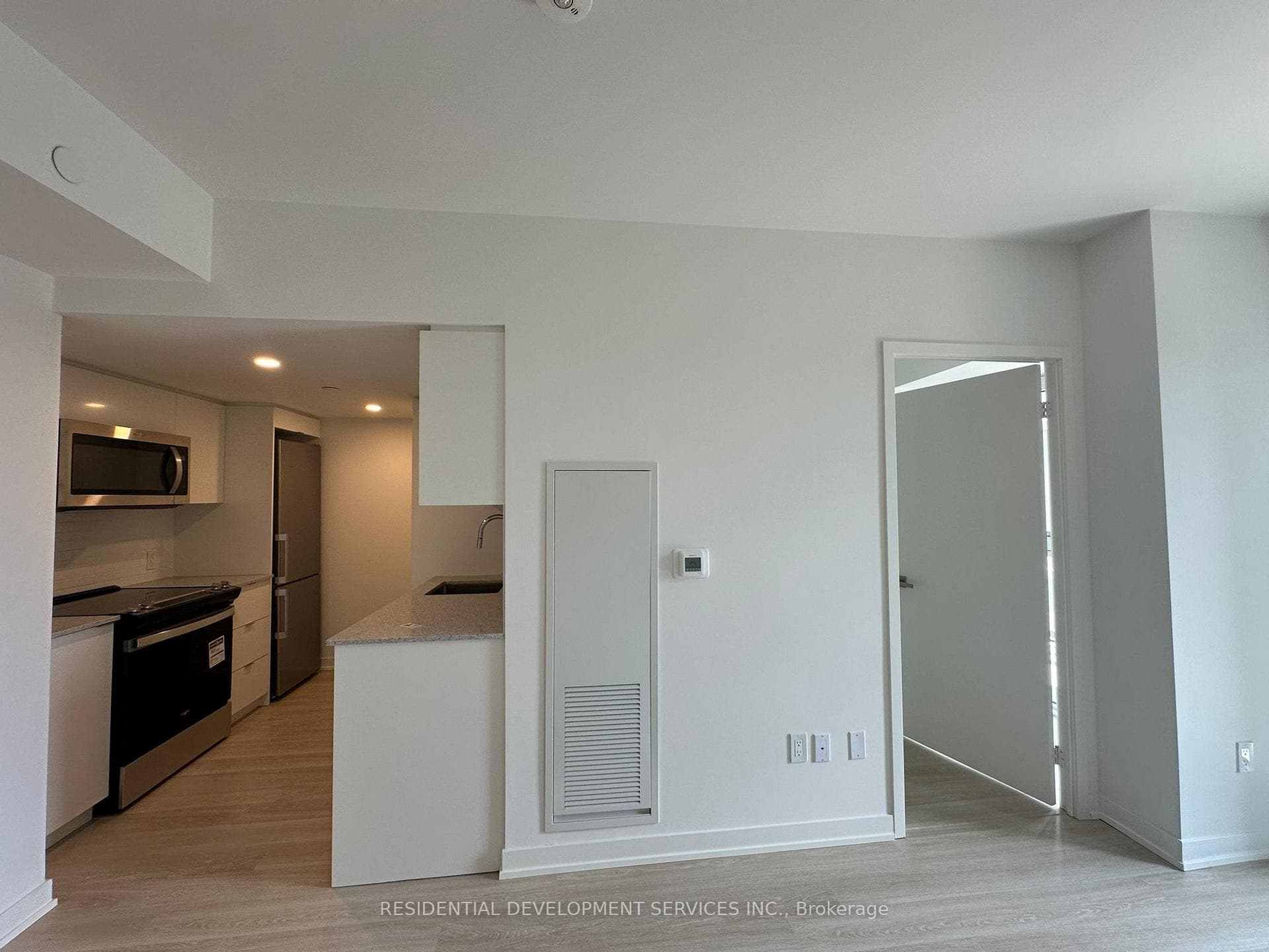 500 Wilson Avenue Unit 601 photo 3