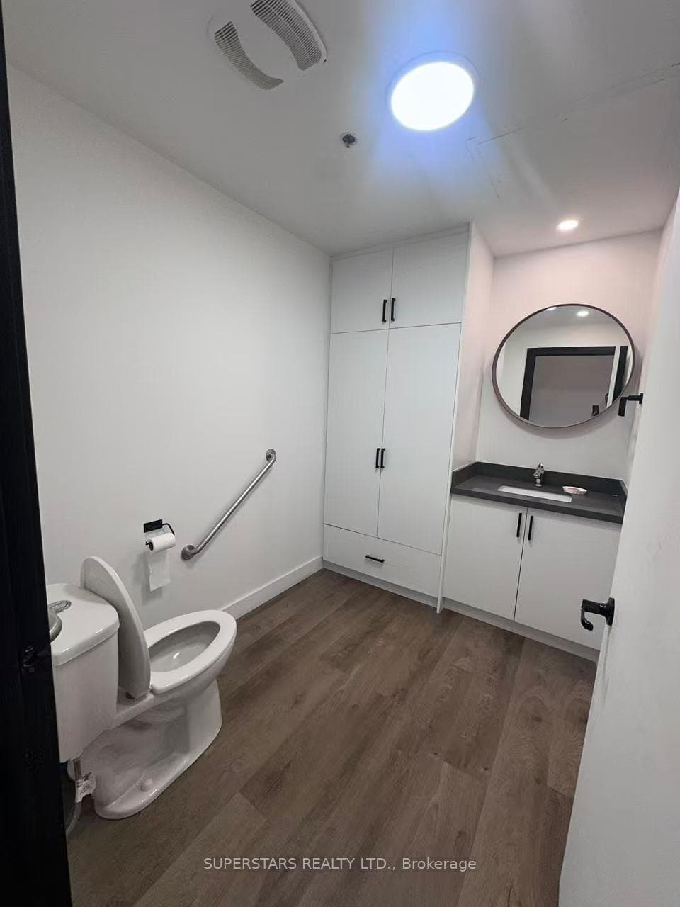 280 Yorktech Drive Unit 20 photo 8