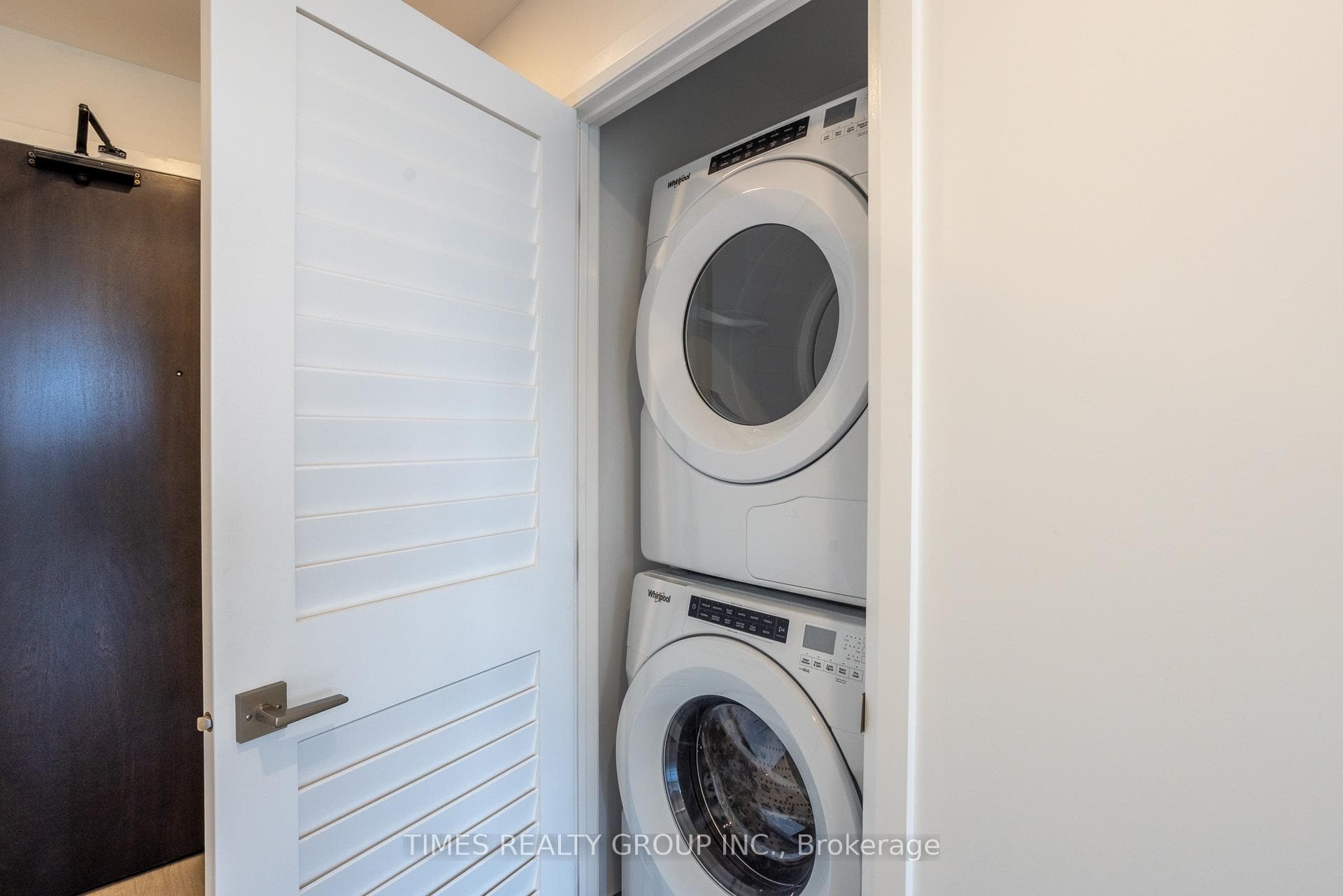 195 HUNTER Street Unit 704 photo 17