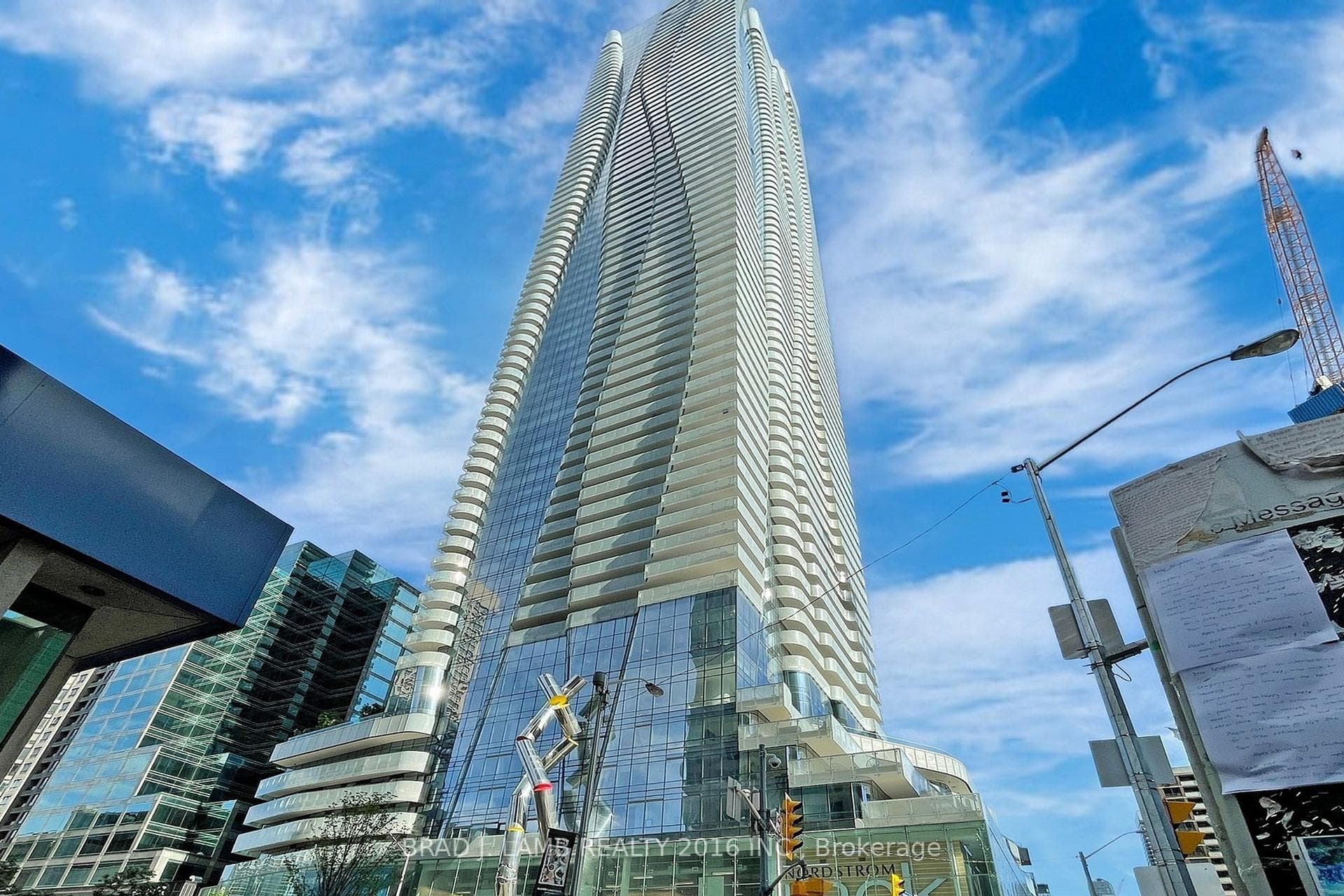 1 Bloor Street Unit 3903 photo 22