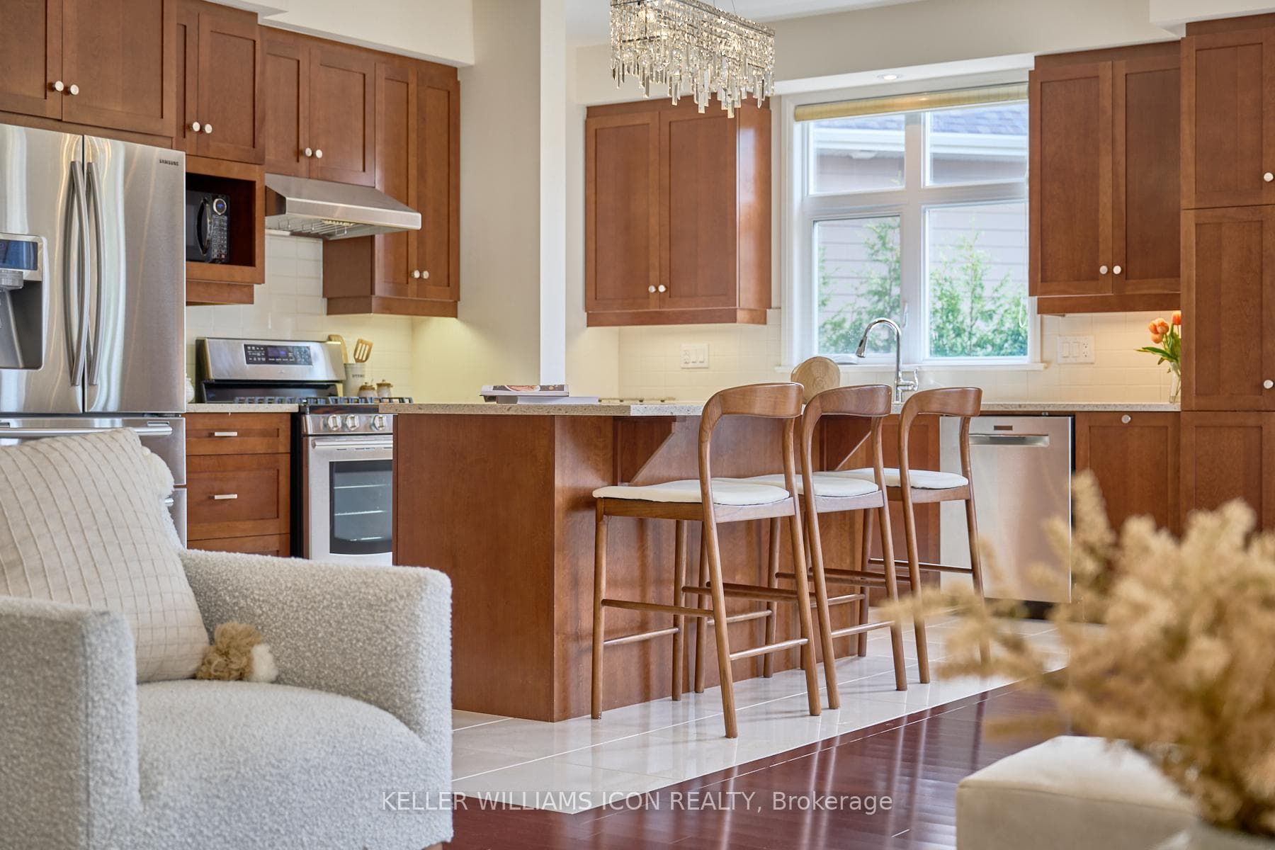 218 Gabbro Crescent photo 25