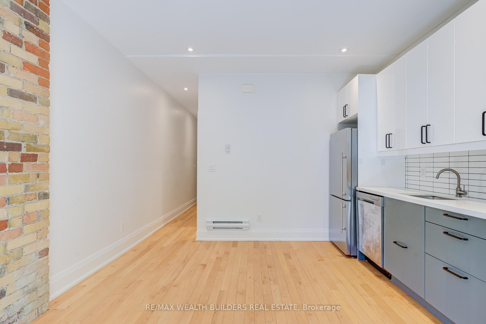 167 Broadview Avenue Unit 3 photo 5