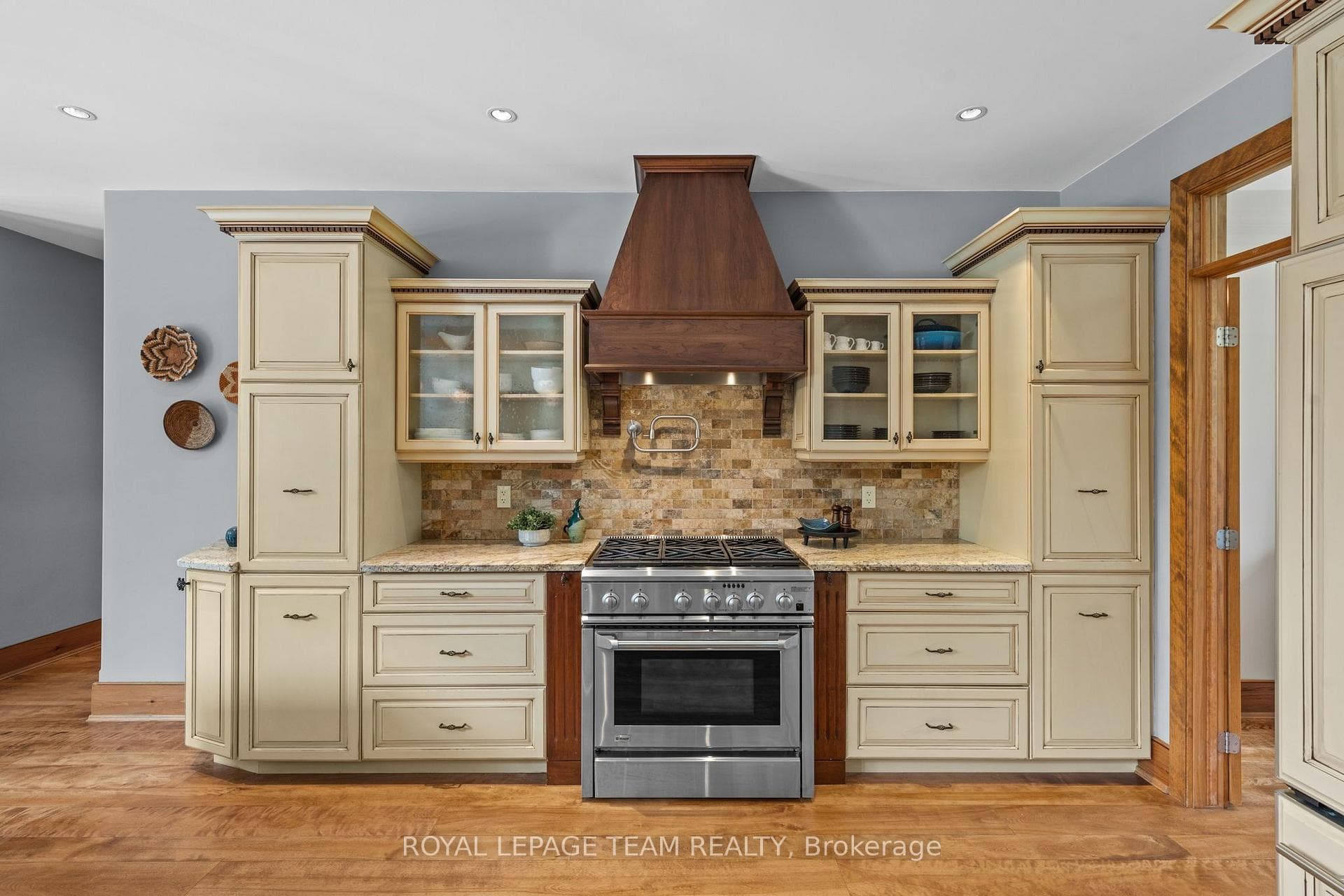 1343 Terrace Ridge Drive photo 14