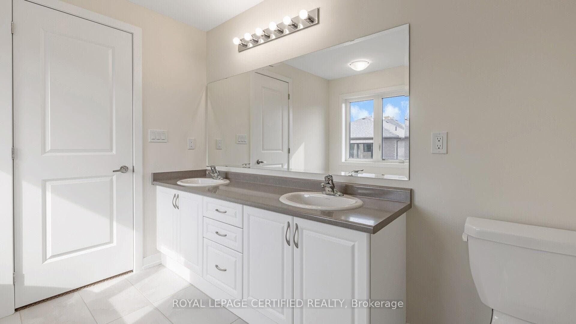 117 Henshaw Drive photo 26