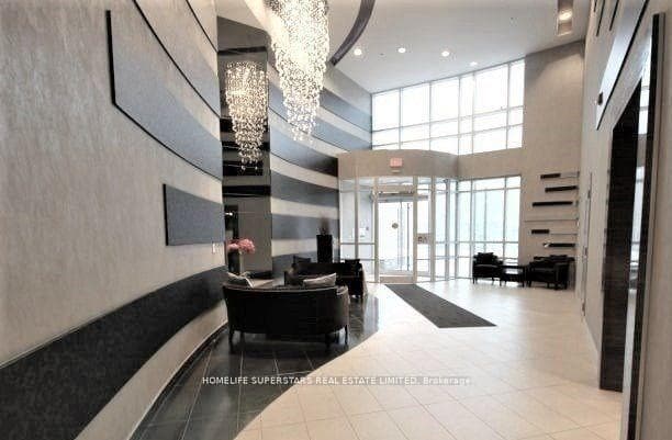 80 Absolute Avenue Unit 306 photo 2