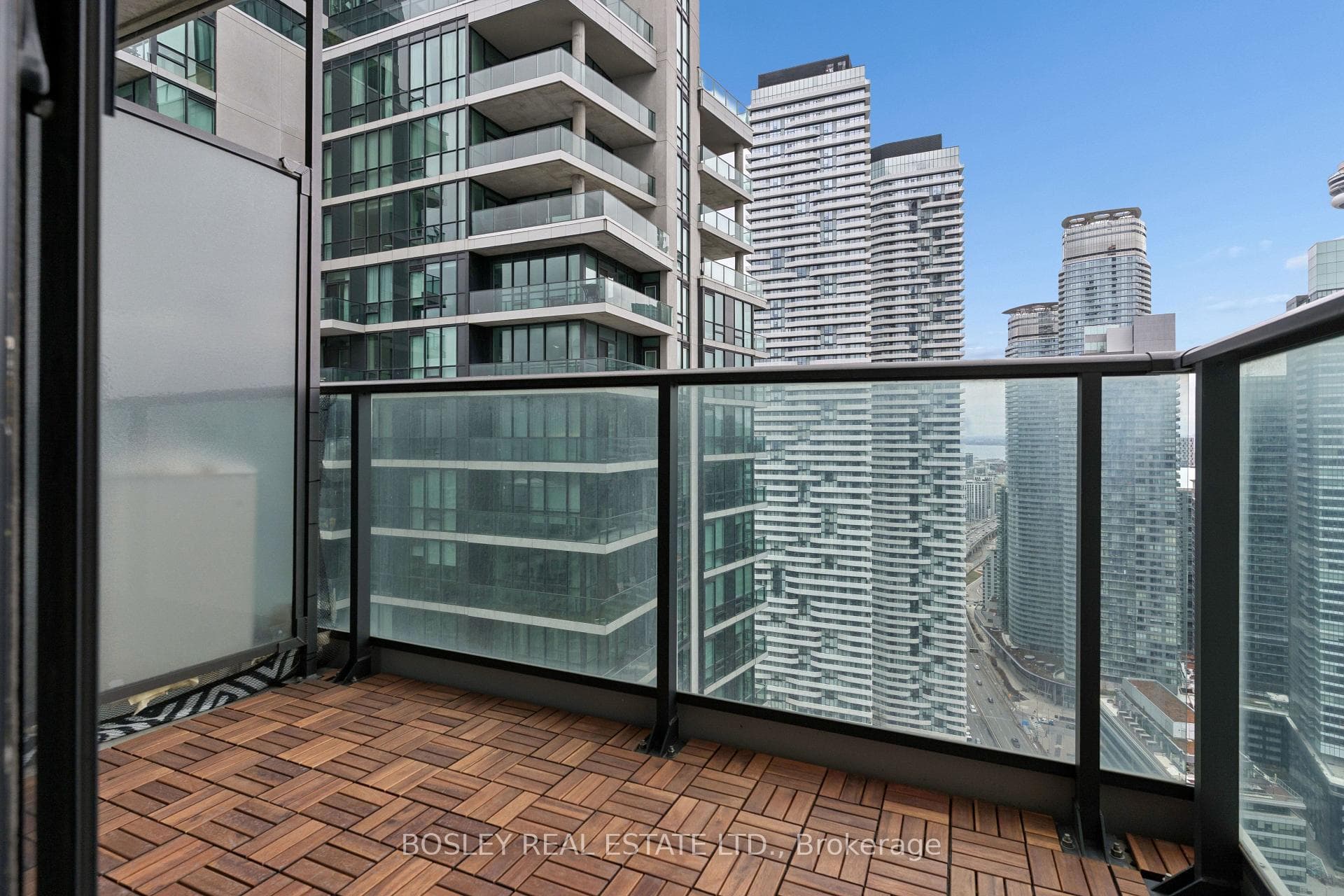 16 Harbour Street Unit 4501 photo 29