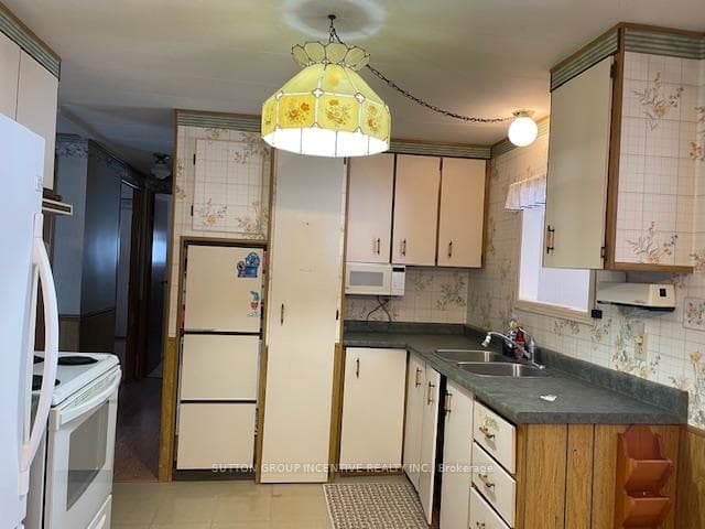 29 Flora Drive photo 4