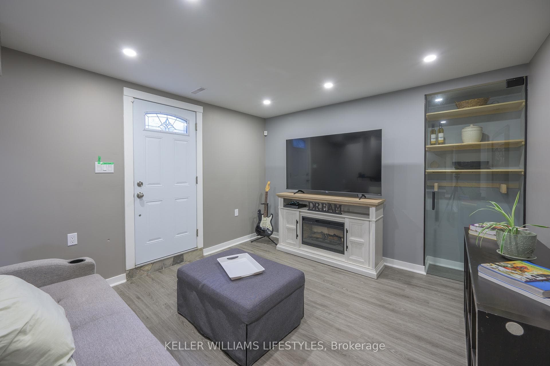 526 Cuthbert Circle photo 26