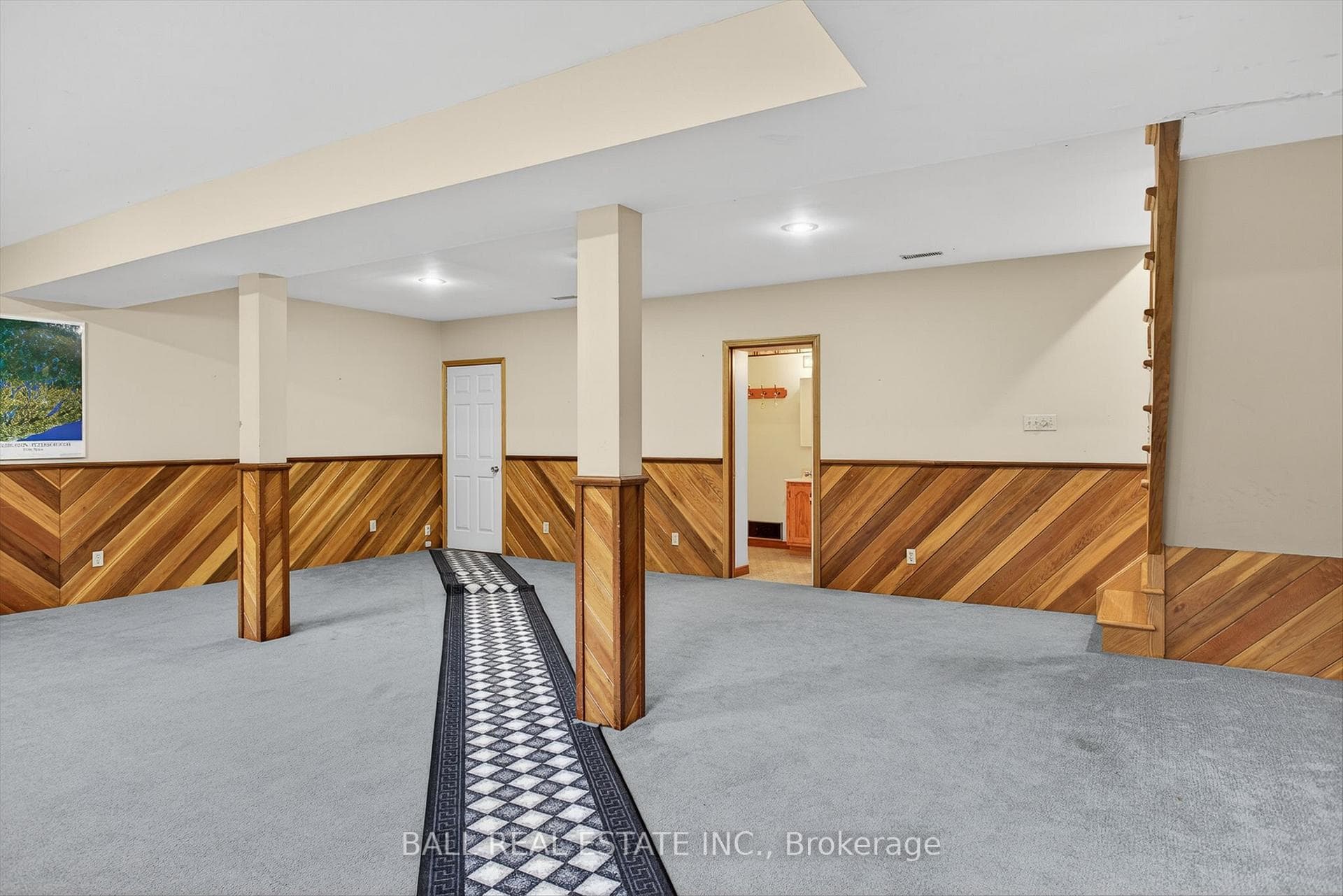 1034 Tara Road photo 23