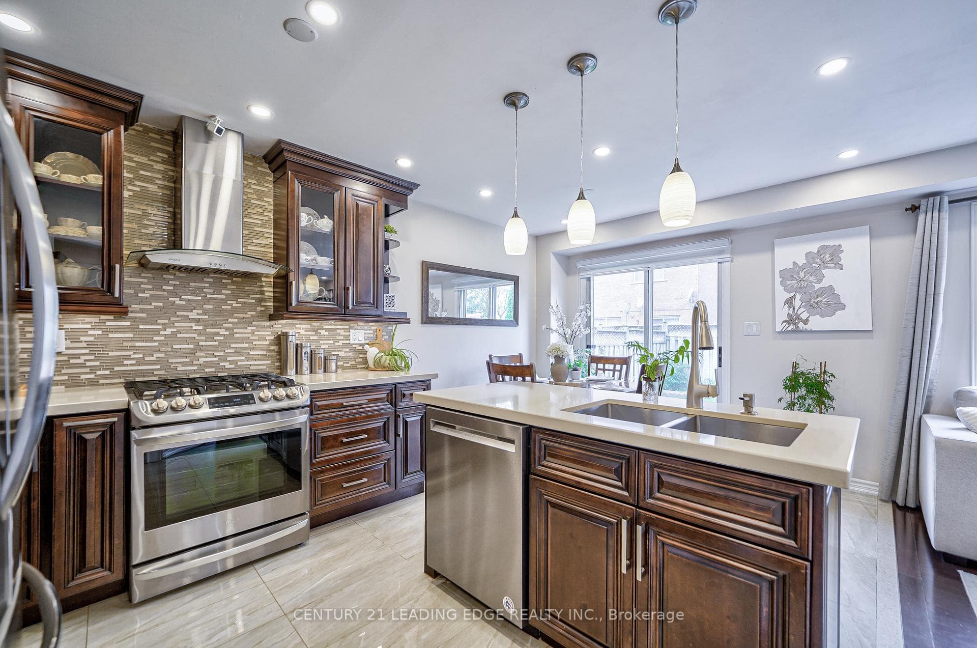 3263 Camberwell Drive photo 11