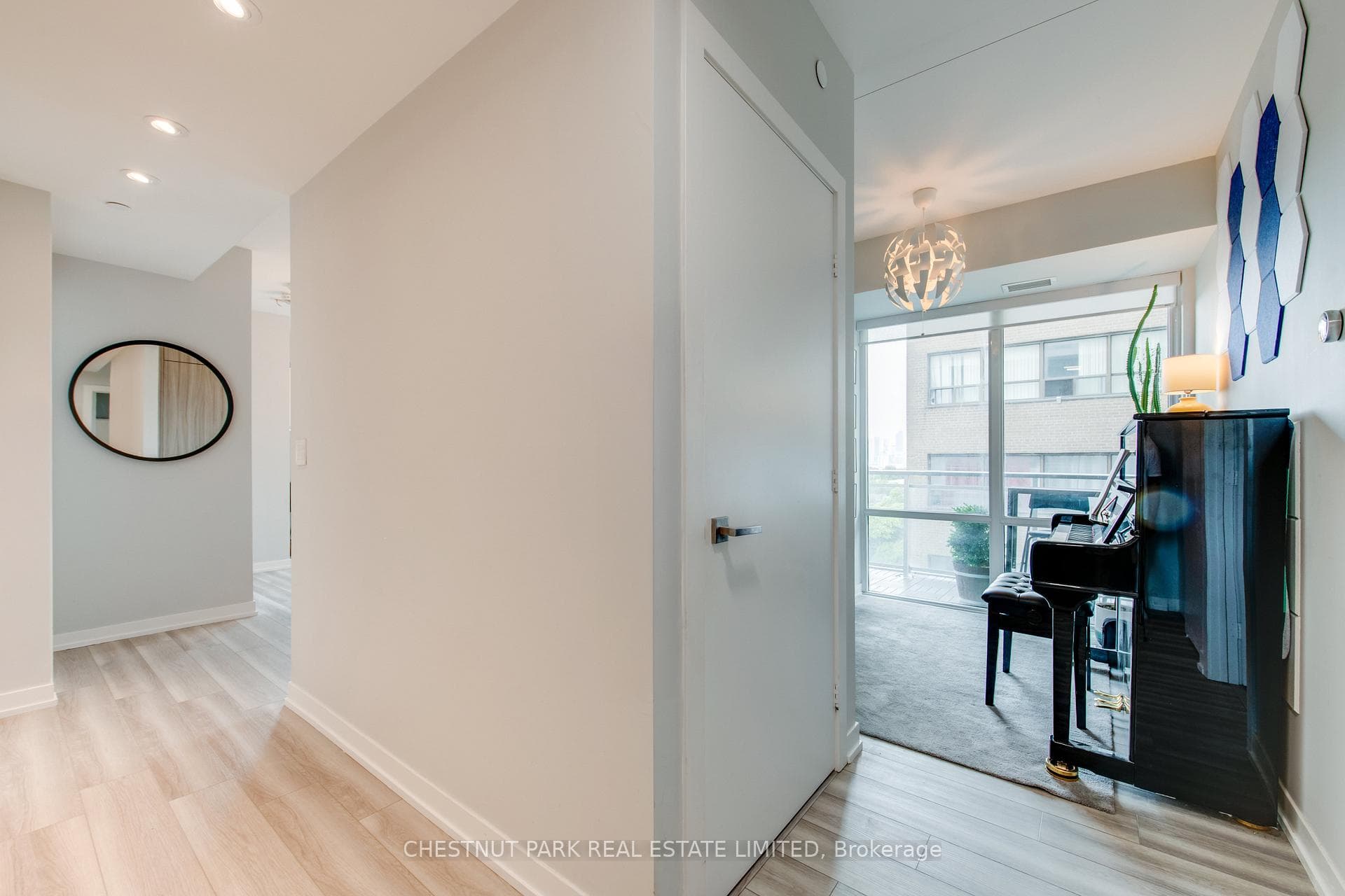 223 St. Clair Avenue Unit 614 photo 33