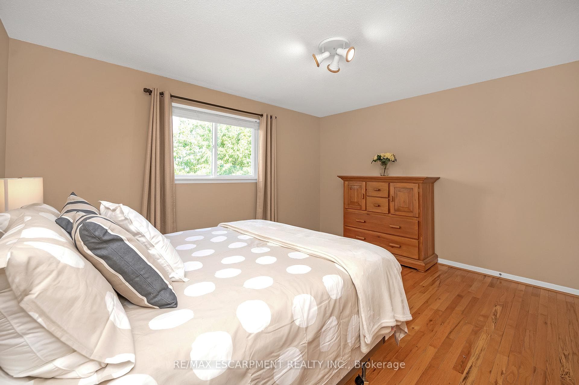 2405 Amblecote Lane photo 22