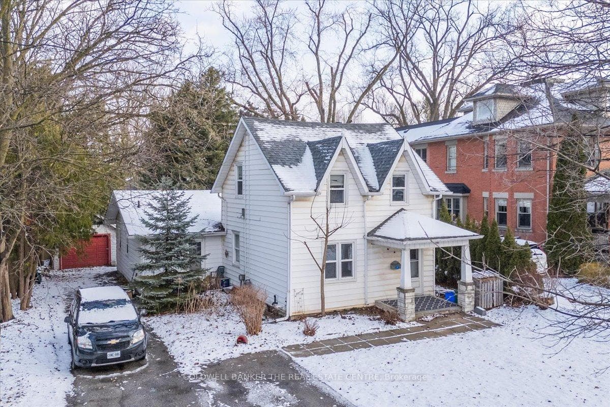 24 Maple Street photo 44