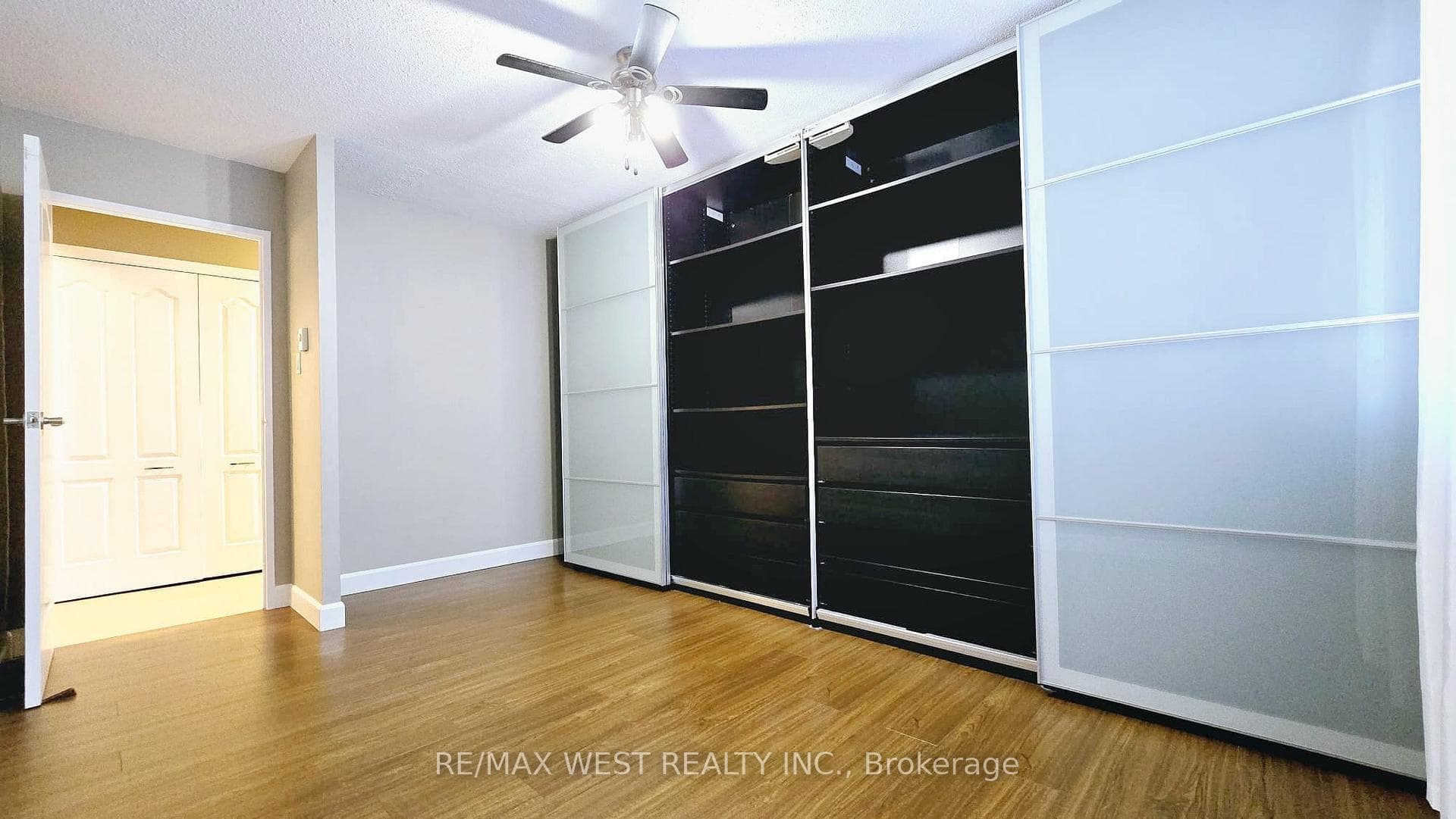 75 Huxley Street Unit 705 photo 6