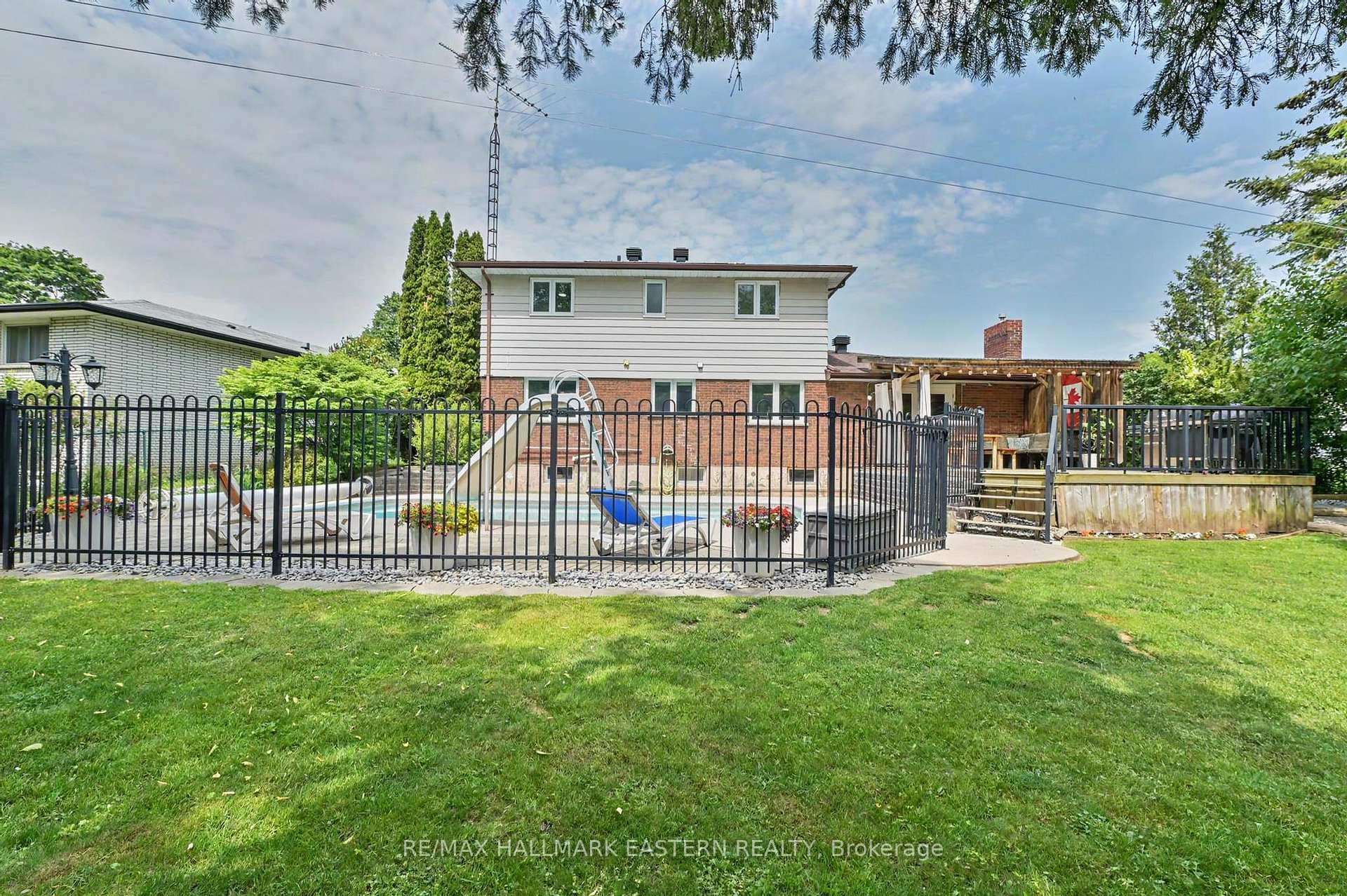 95 Centennial Drive photo 41