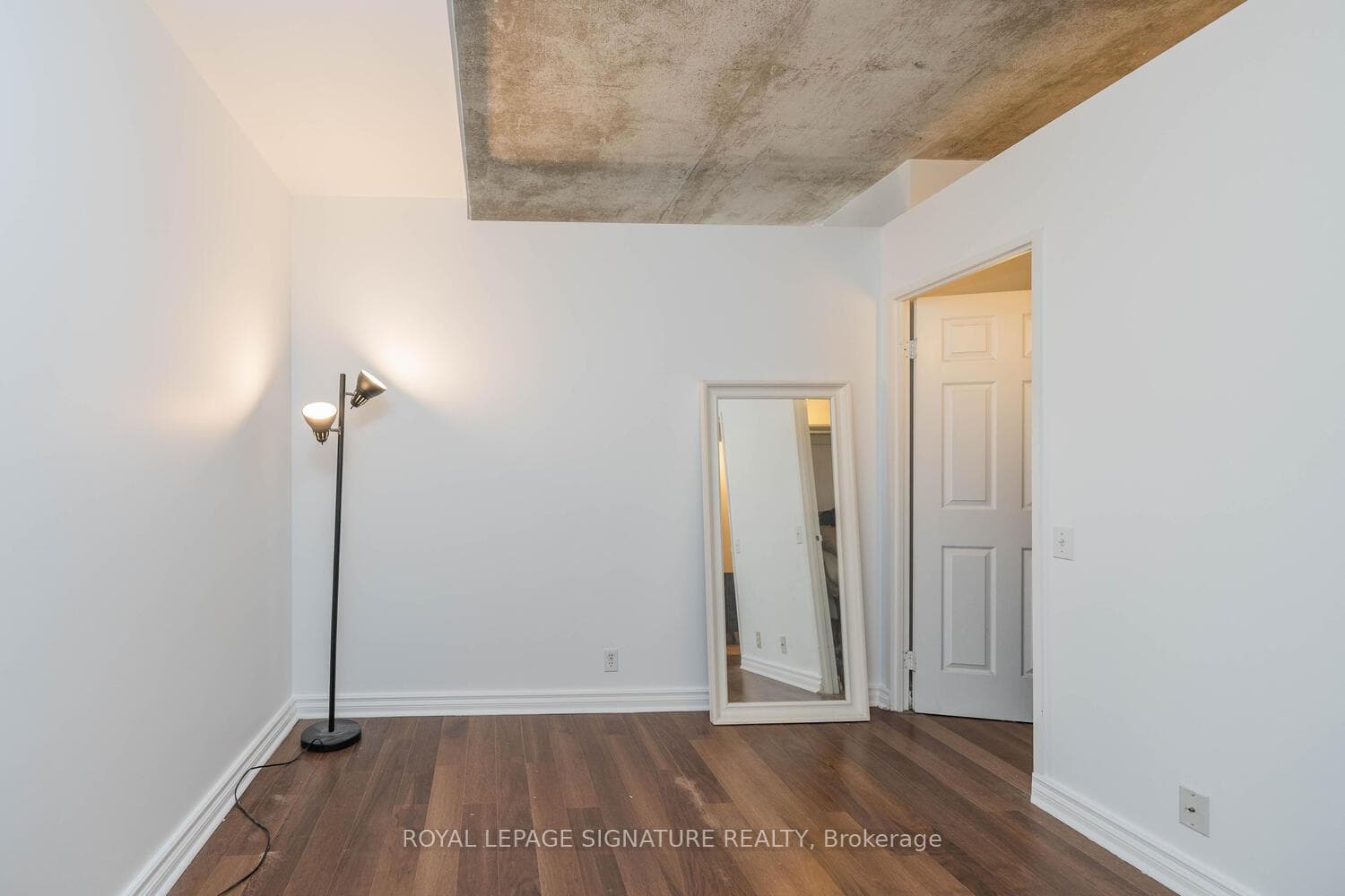 36 Charlotte Street Unit 302 photo 8