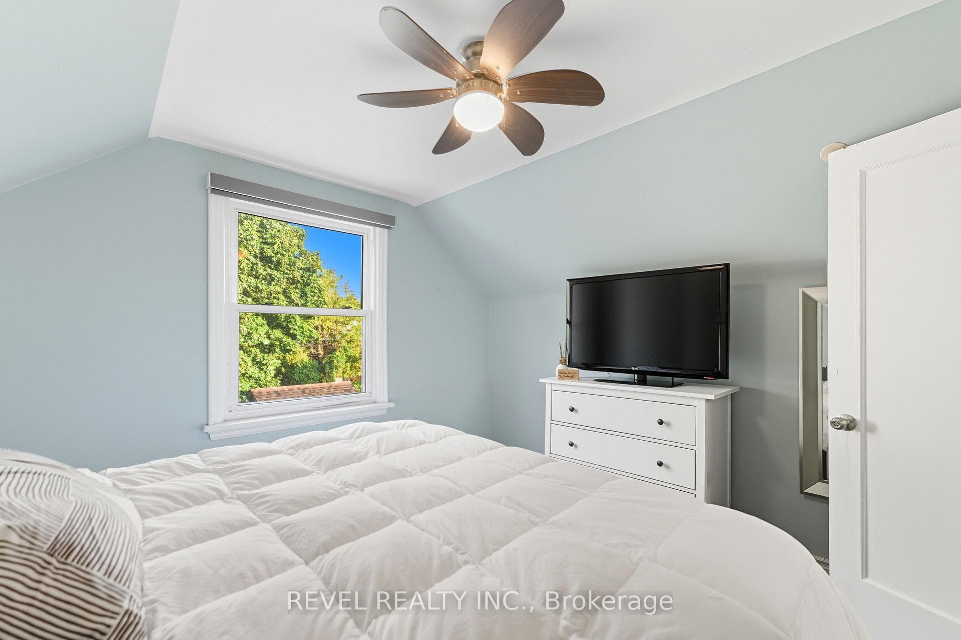 207 Auburn Avenue photo 23