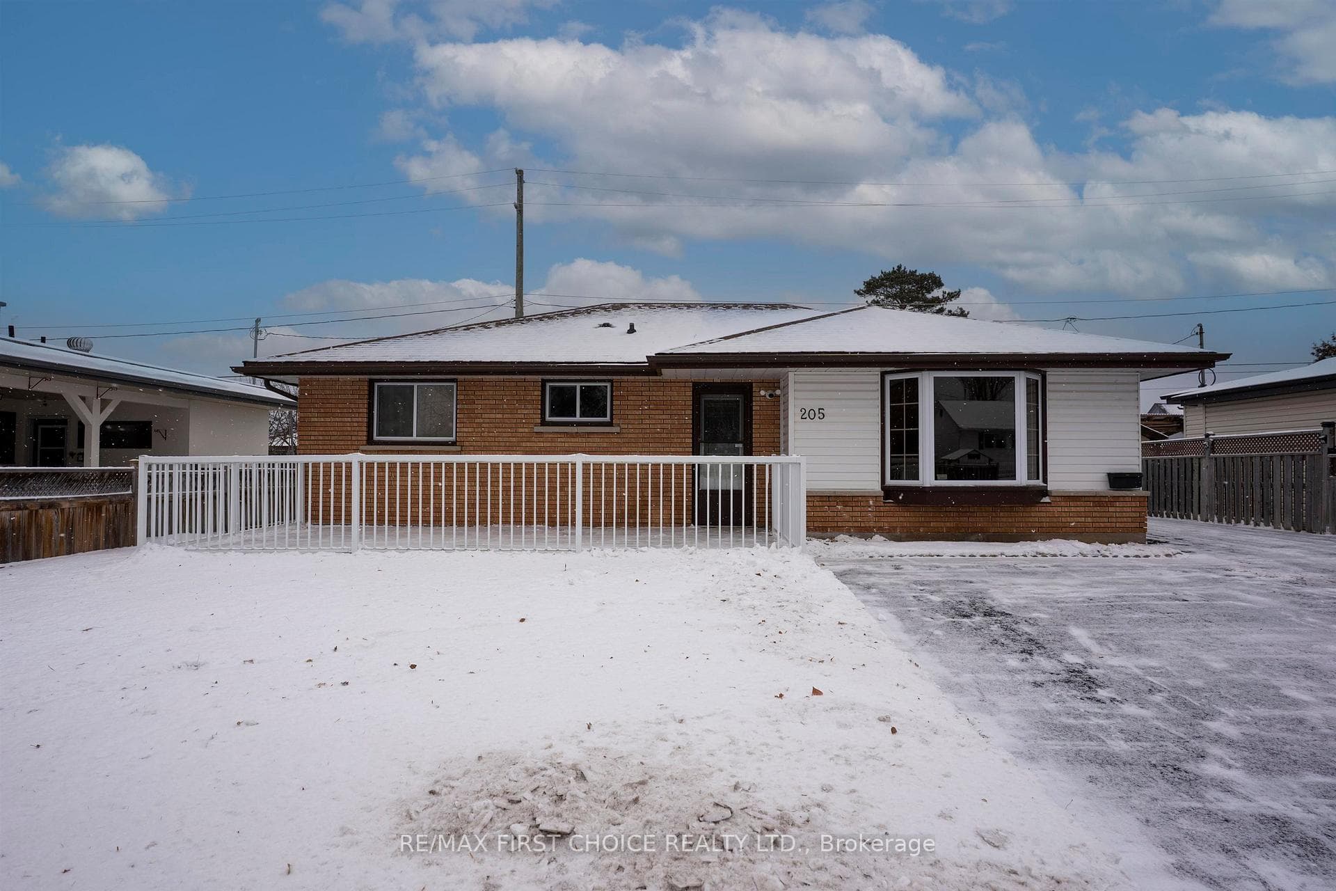 205 WINDEMERE Avenue photo 30