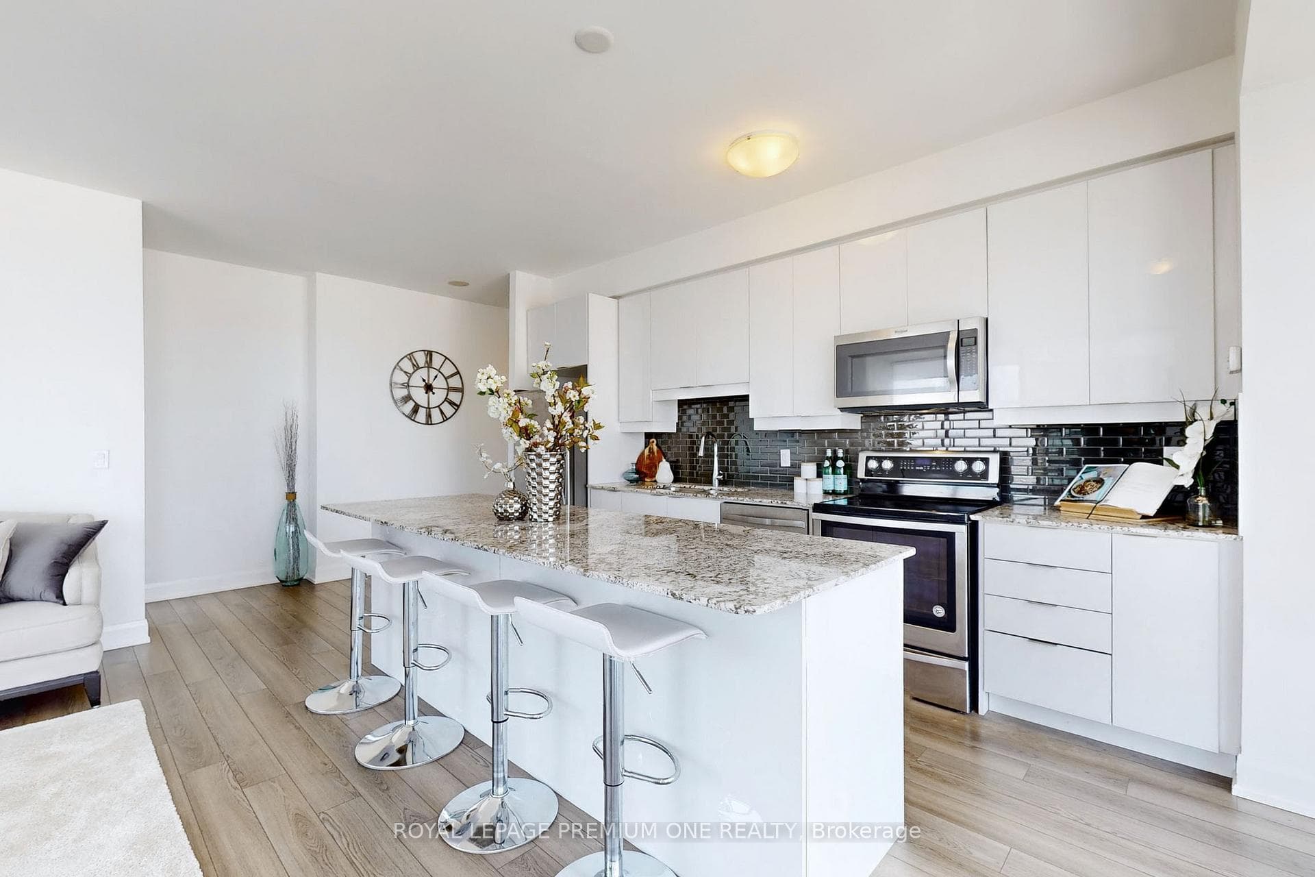 2910 Highway 7 Road Unit 3207 photo 10