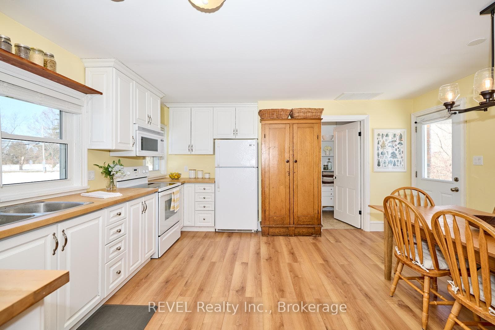 1819 Balfour Street photo 14