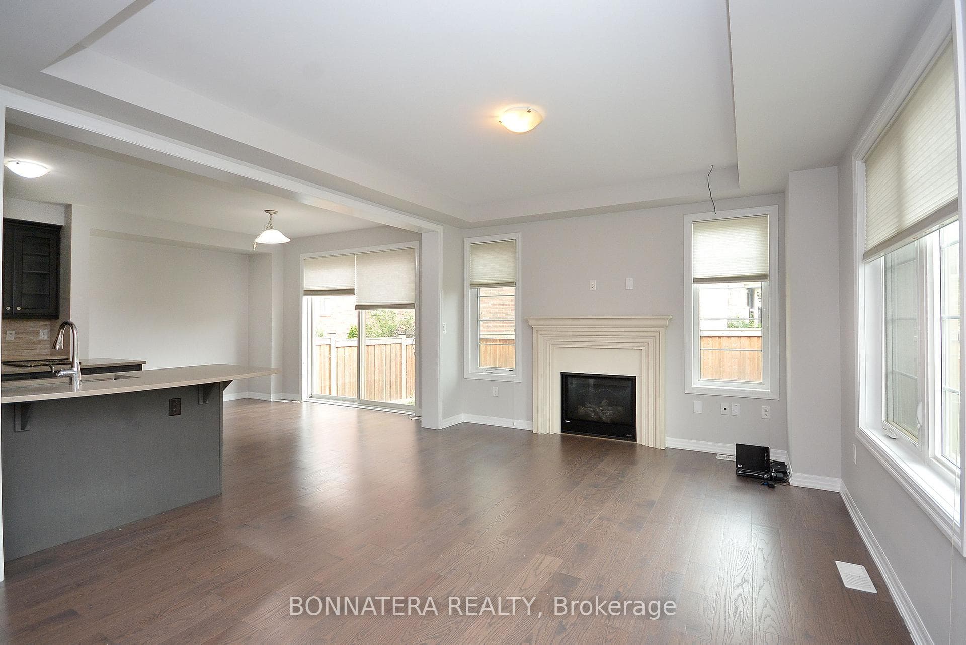 3182 Daisy Way photo 12