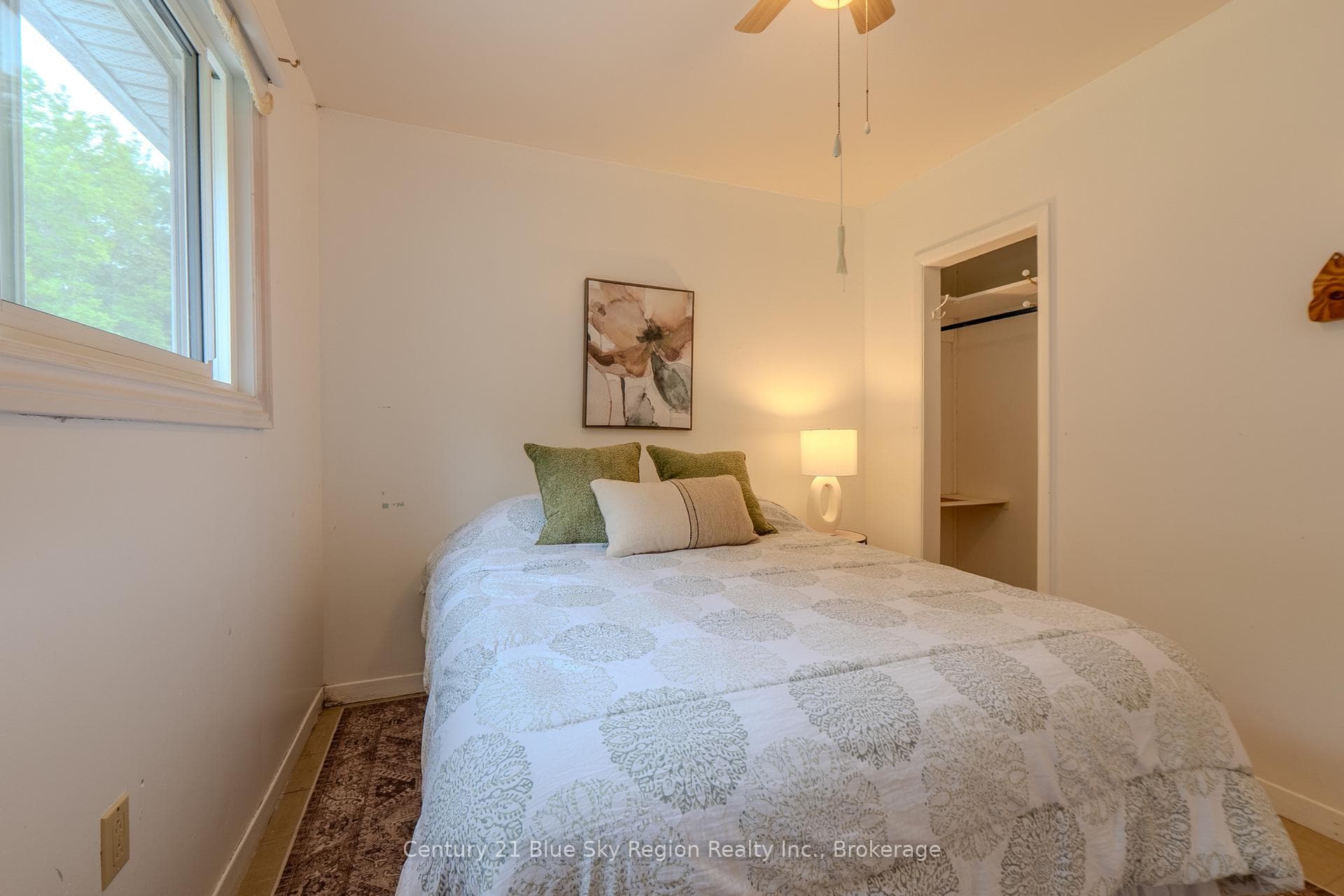 1272 Lakeshore Drive photo 19