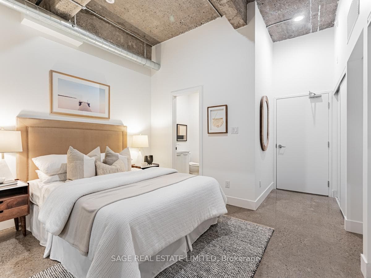 9 St Nicholas Street Unit 202 photo 8