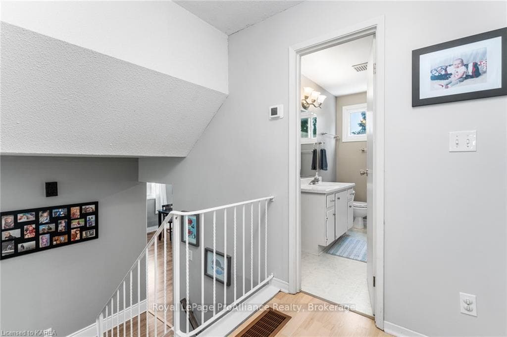 11 GREEN Drive photo 35