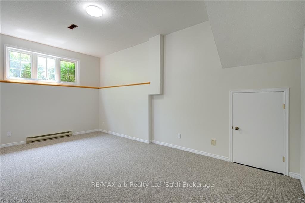 52 DIETRICH Road photo 40