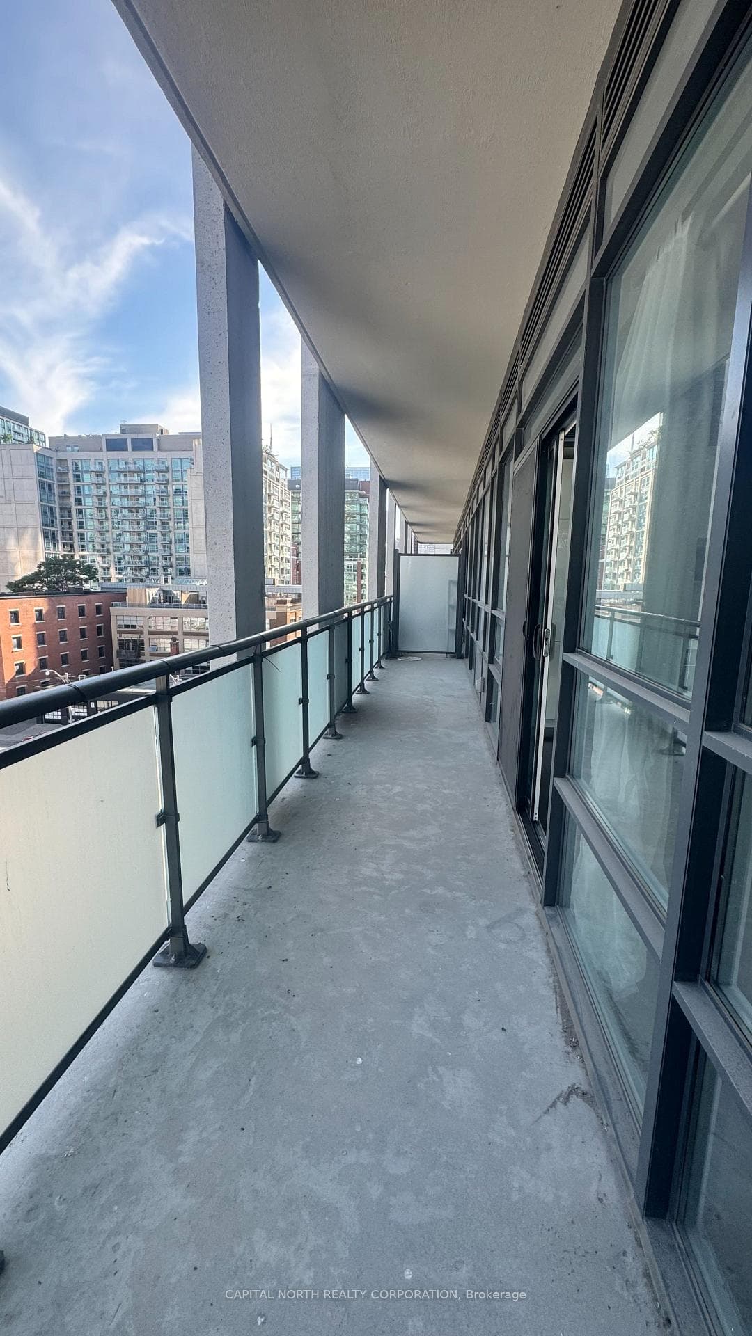 460 Adelaide Street Unit 821 photo 10