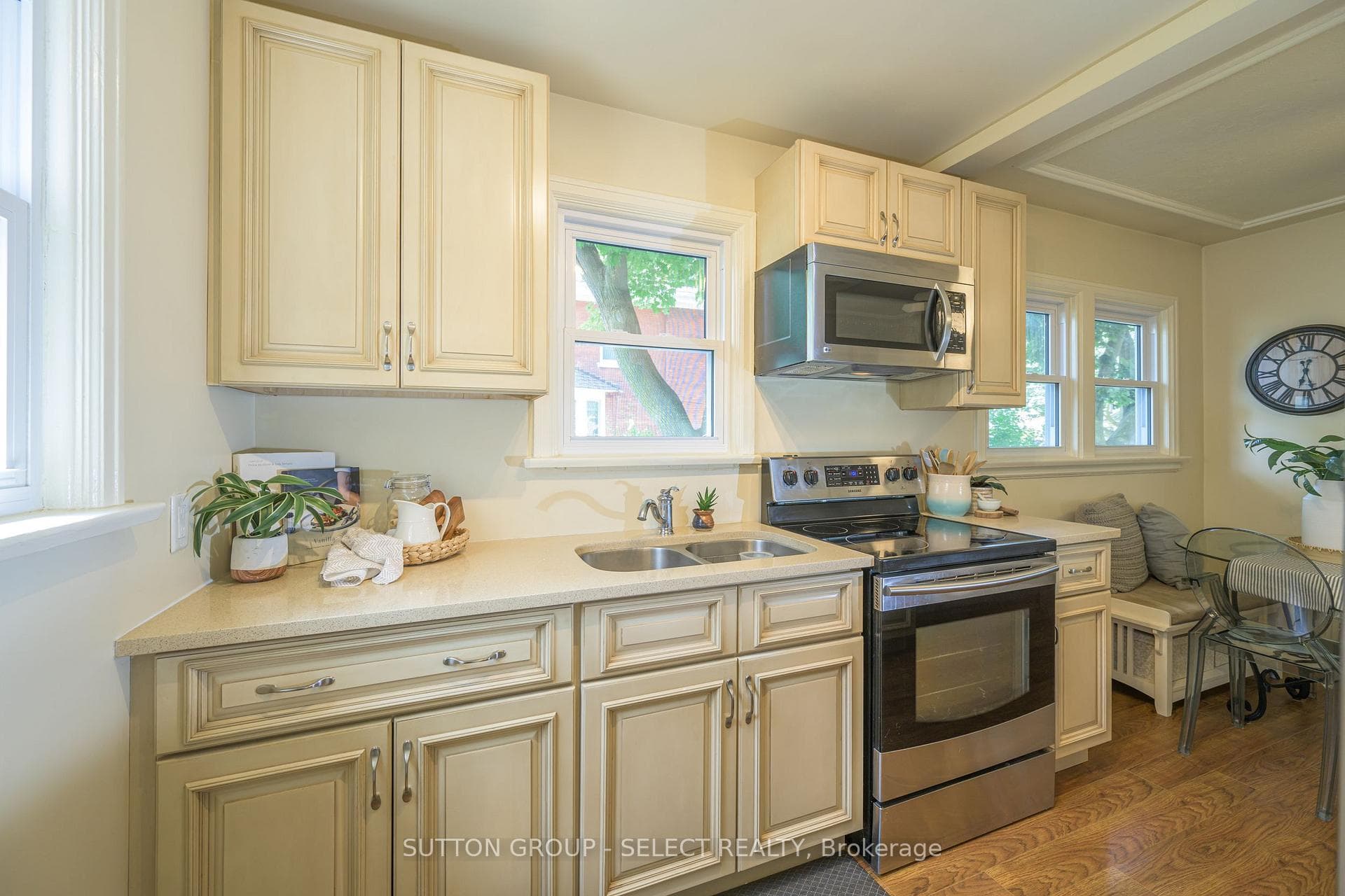 849 Lorne Avenue photo 20