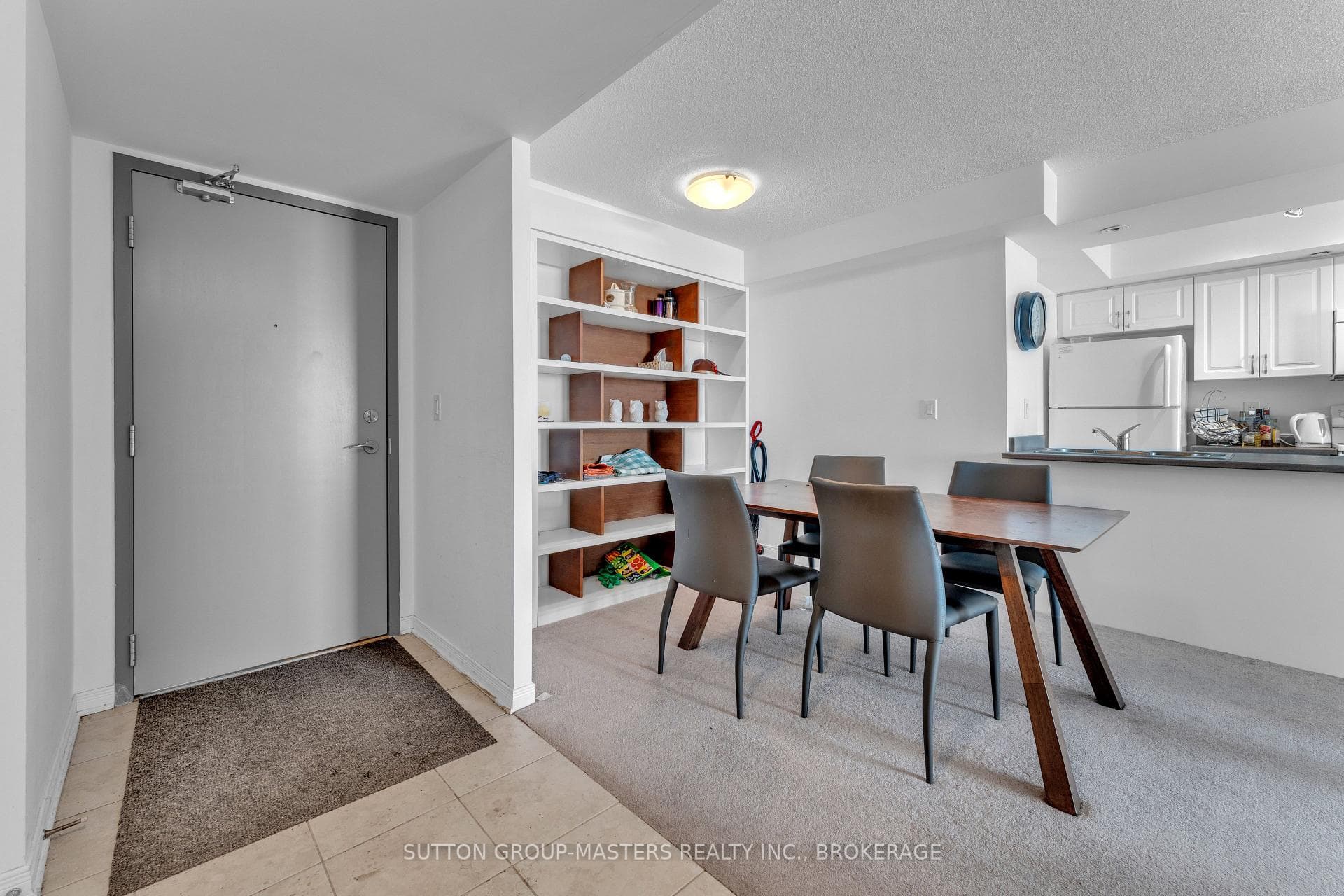 121 Queen Street Unit 506 photo 5