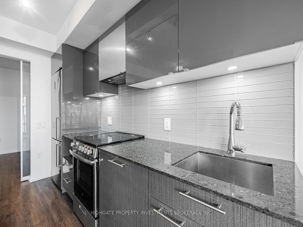 251 Jarvis Street Unit 1407 photo 9
