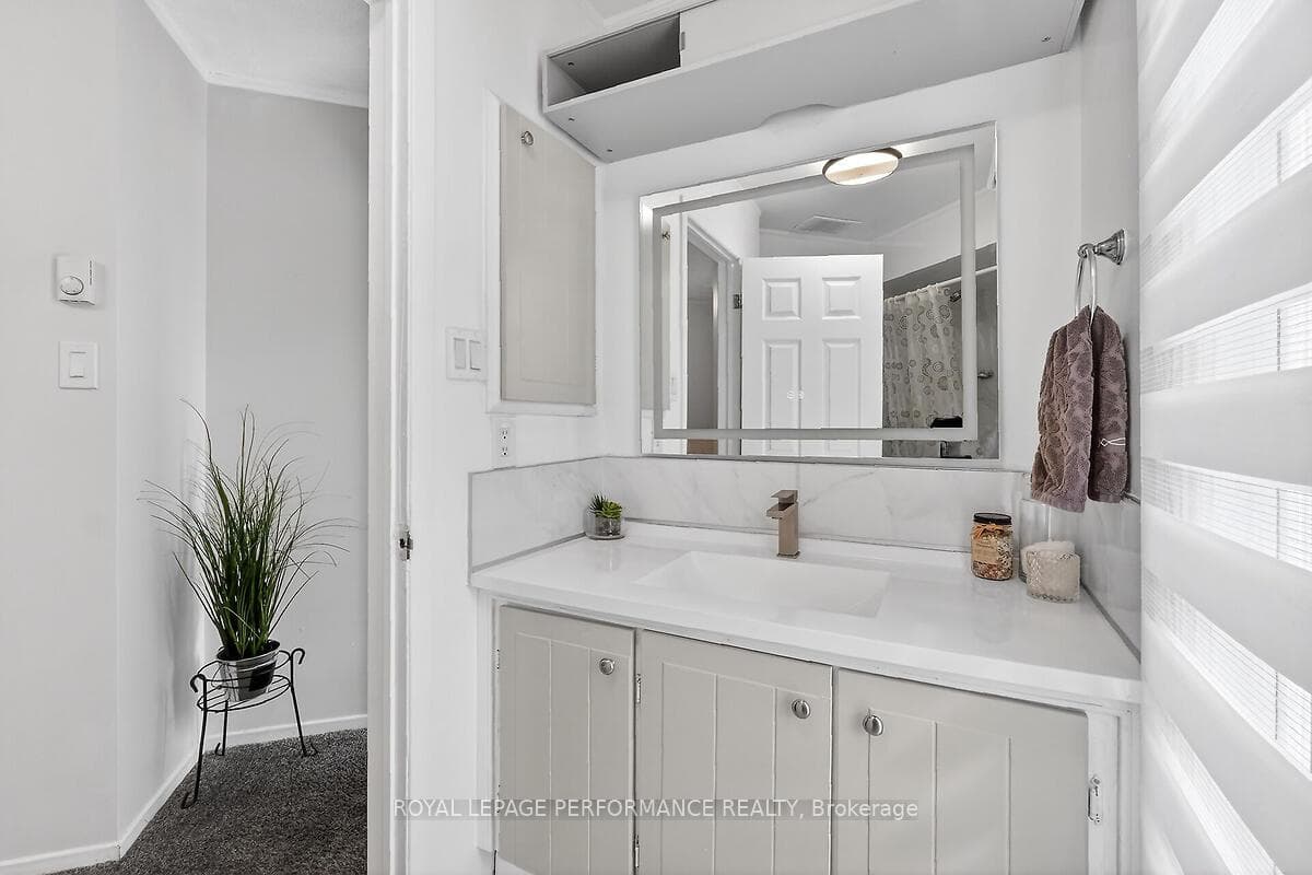 42 Compata Way photo 27