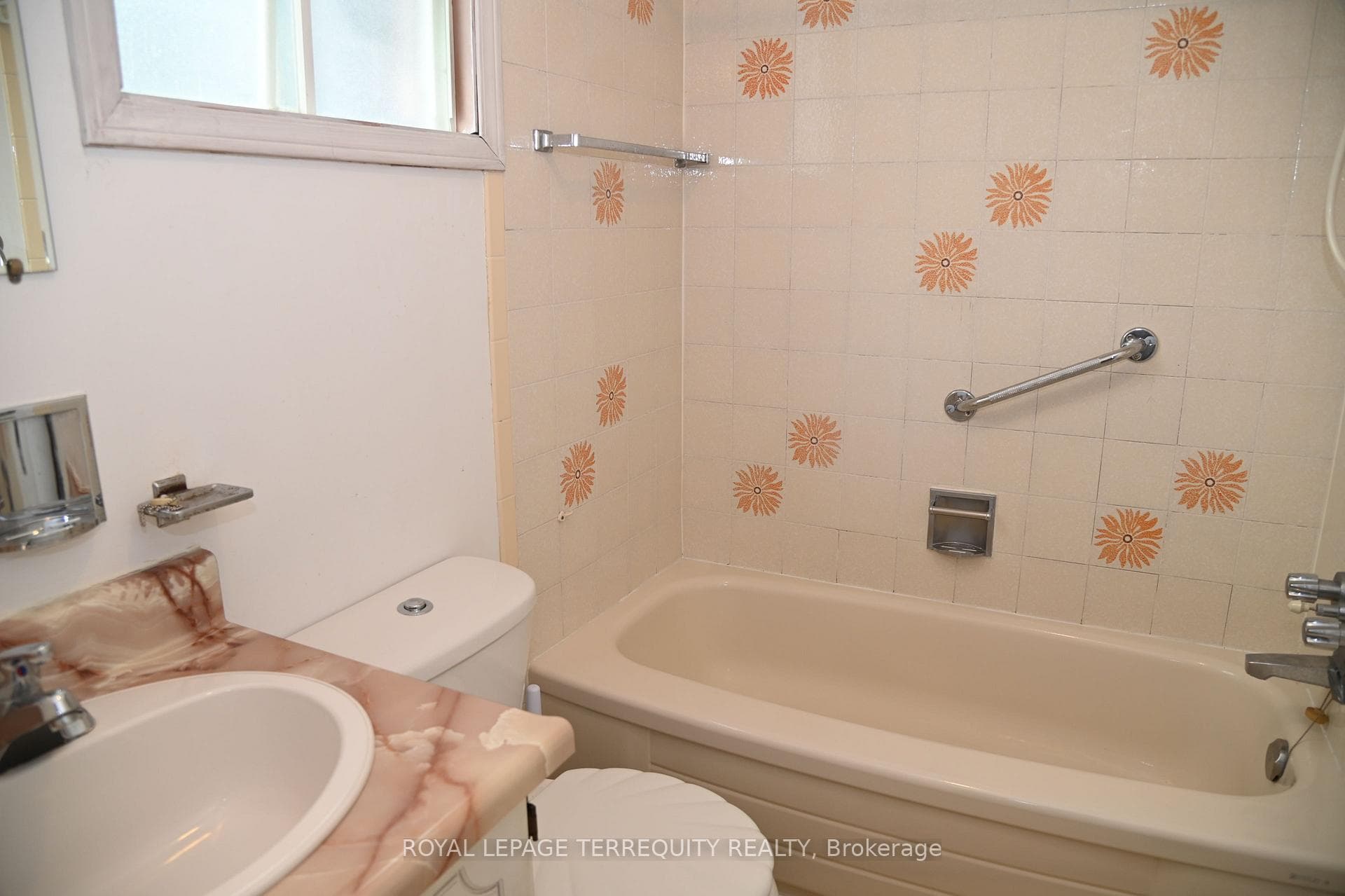 4 pc. ensuite