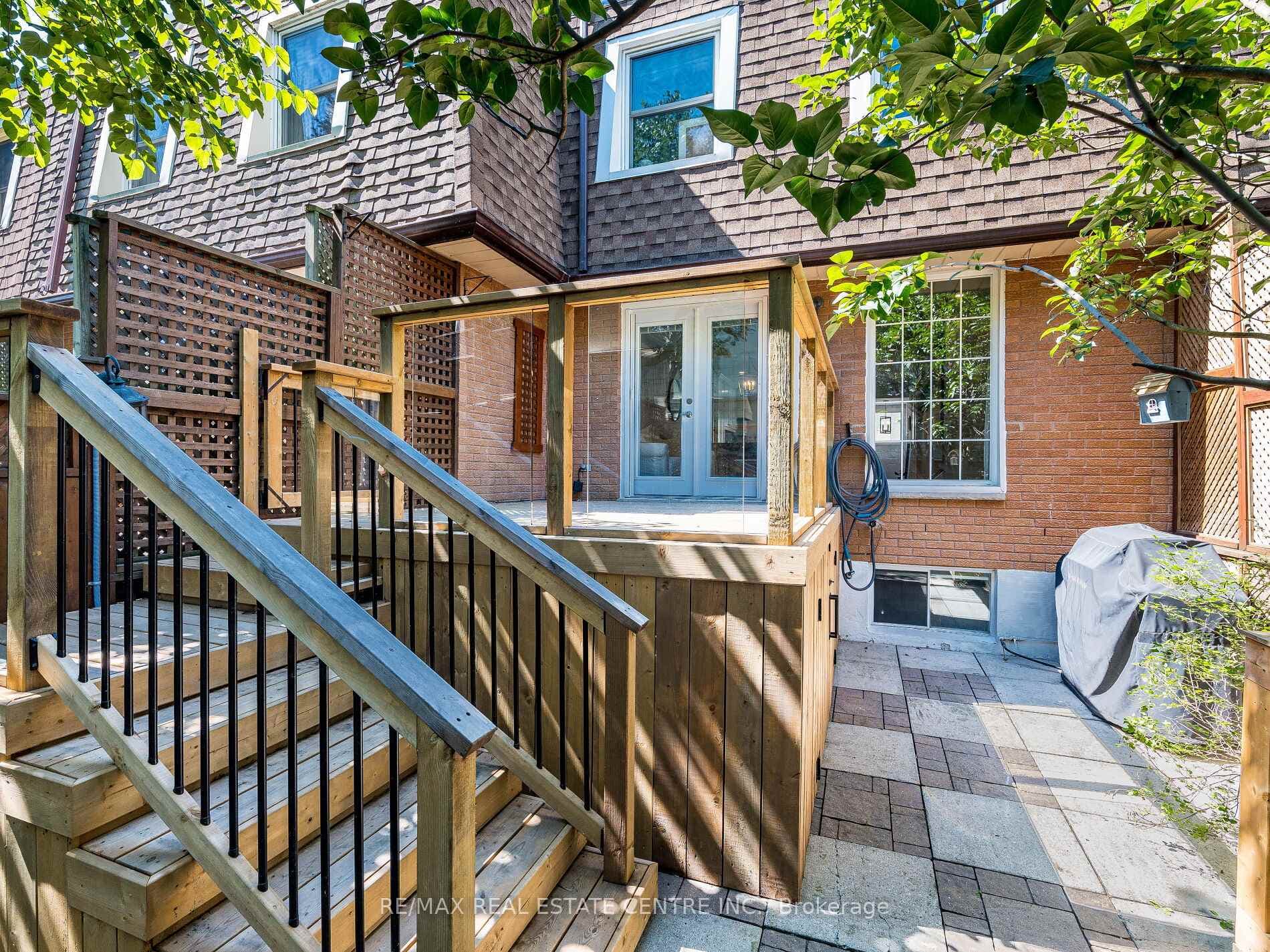 113 Brock Street photo 39