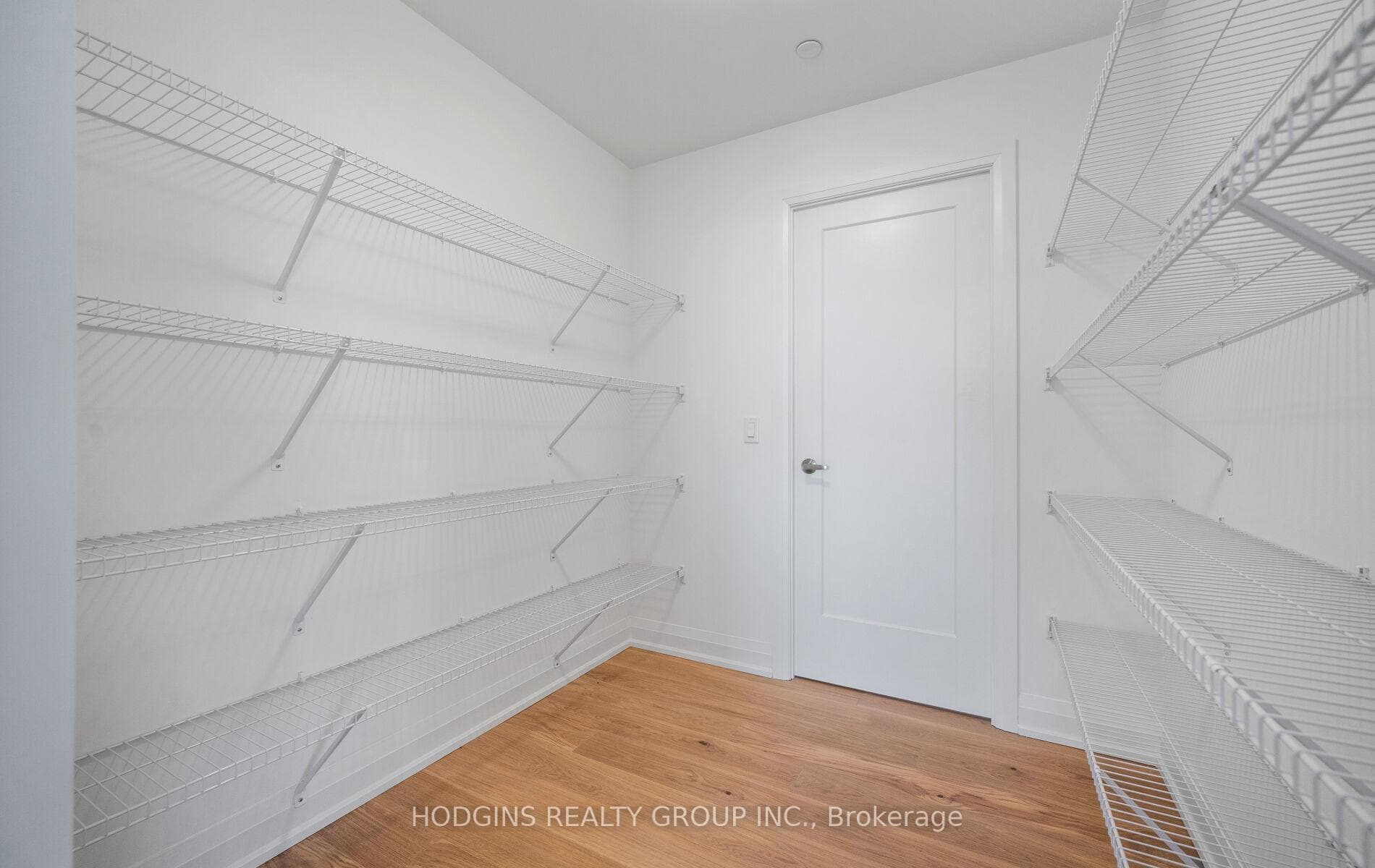 1035 Southdown Road Unit LPH 1801 photo 17