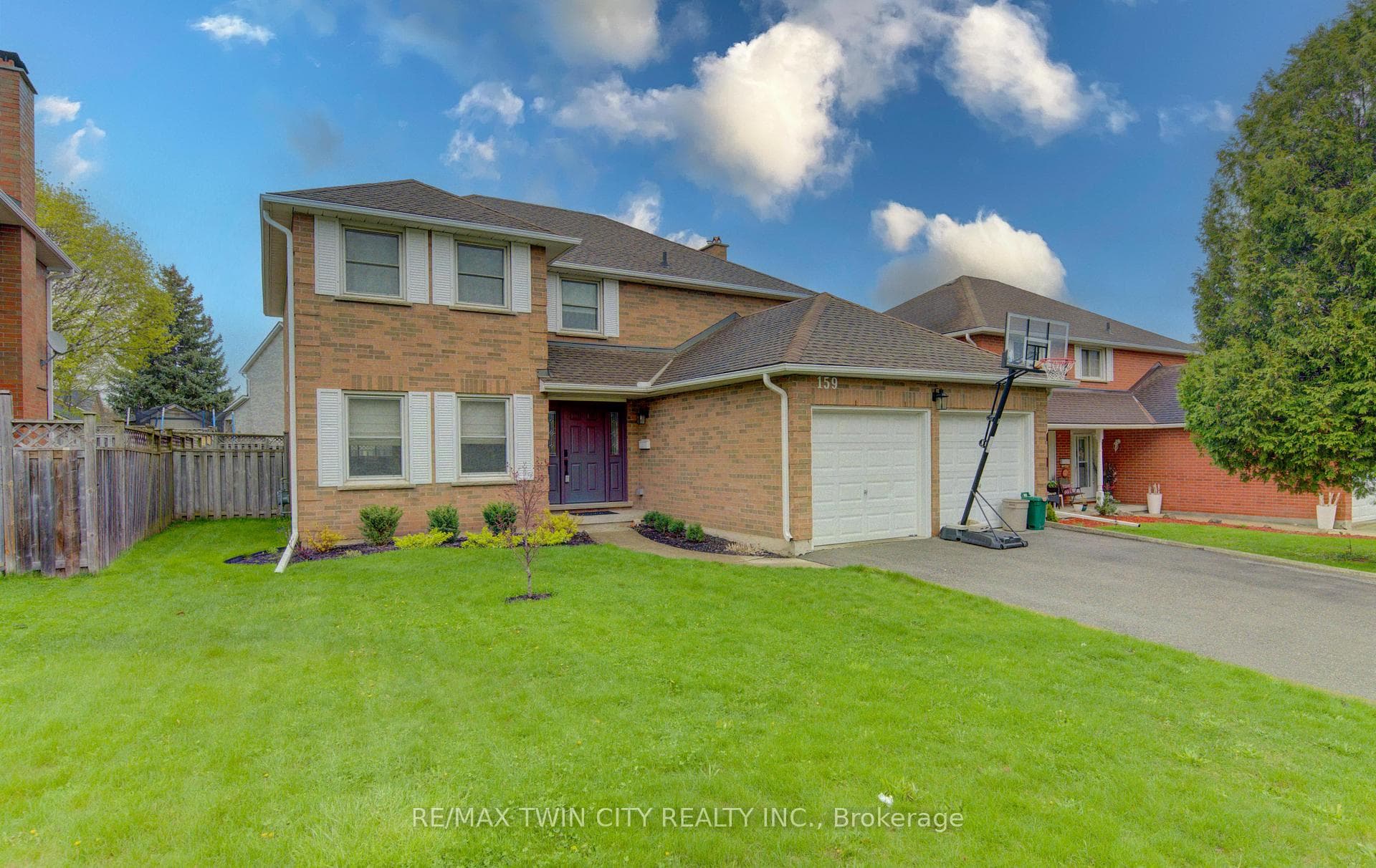 159 Burnett Avenue photo 3