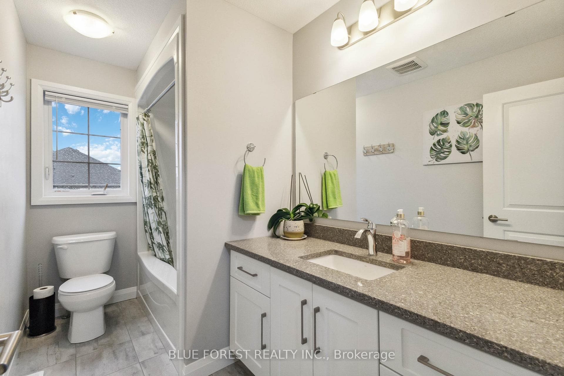 2040 Shore Road Unit 63 photo 27