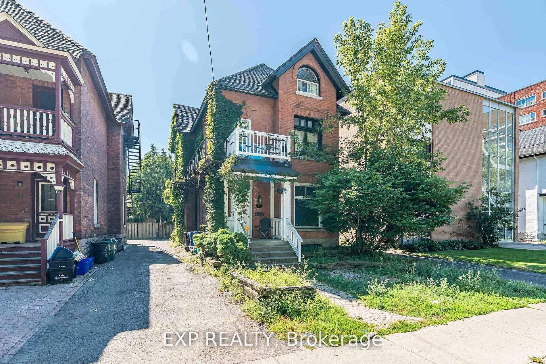 88 Maclaren Street photo 3