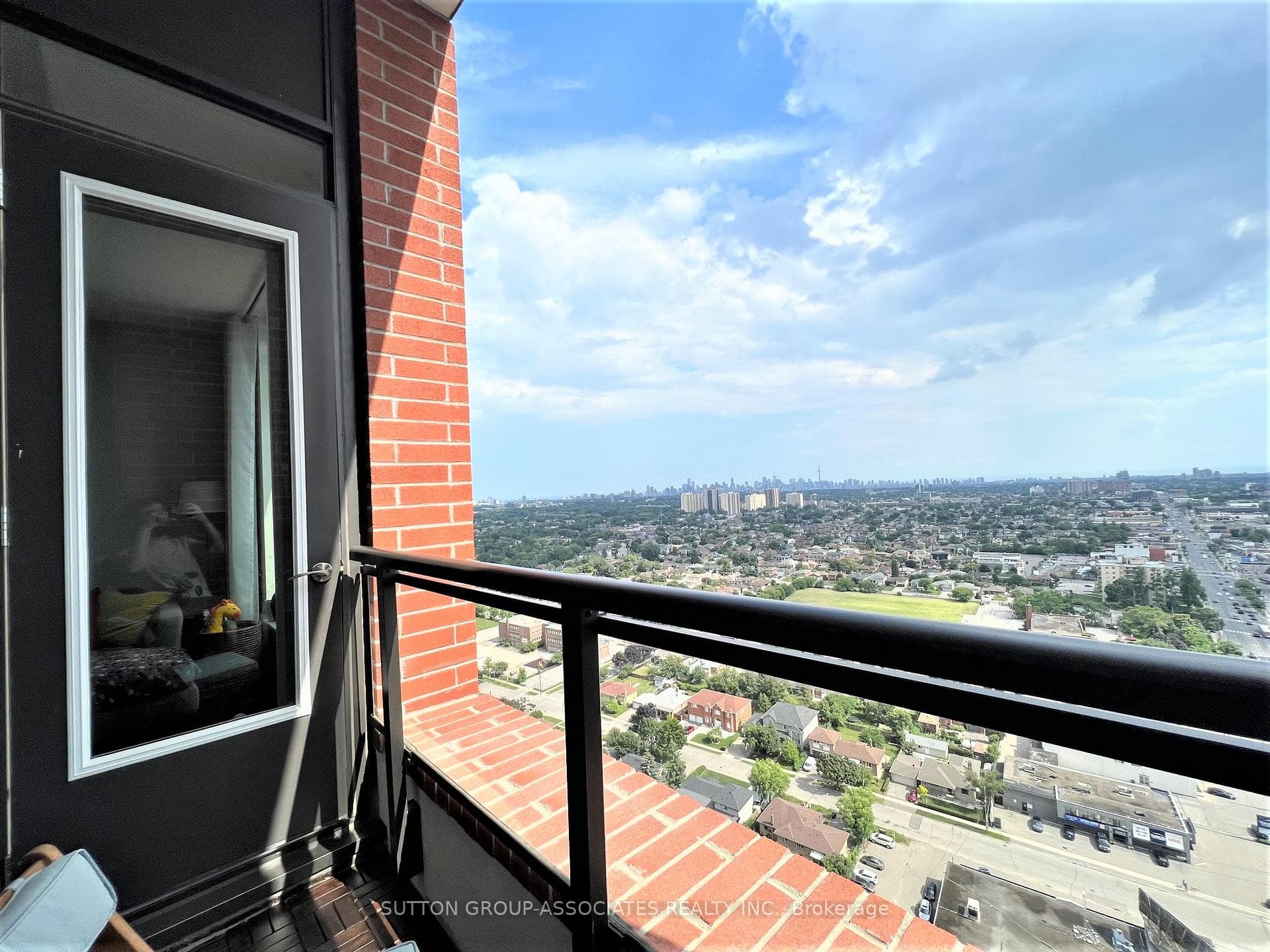 830 Lawrence Avenue Unit 2910 photo 12