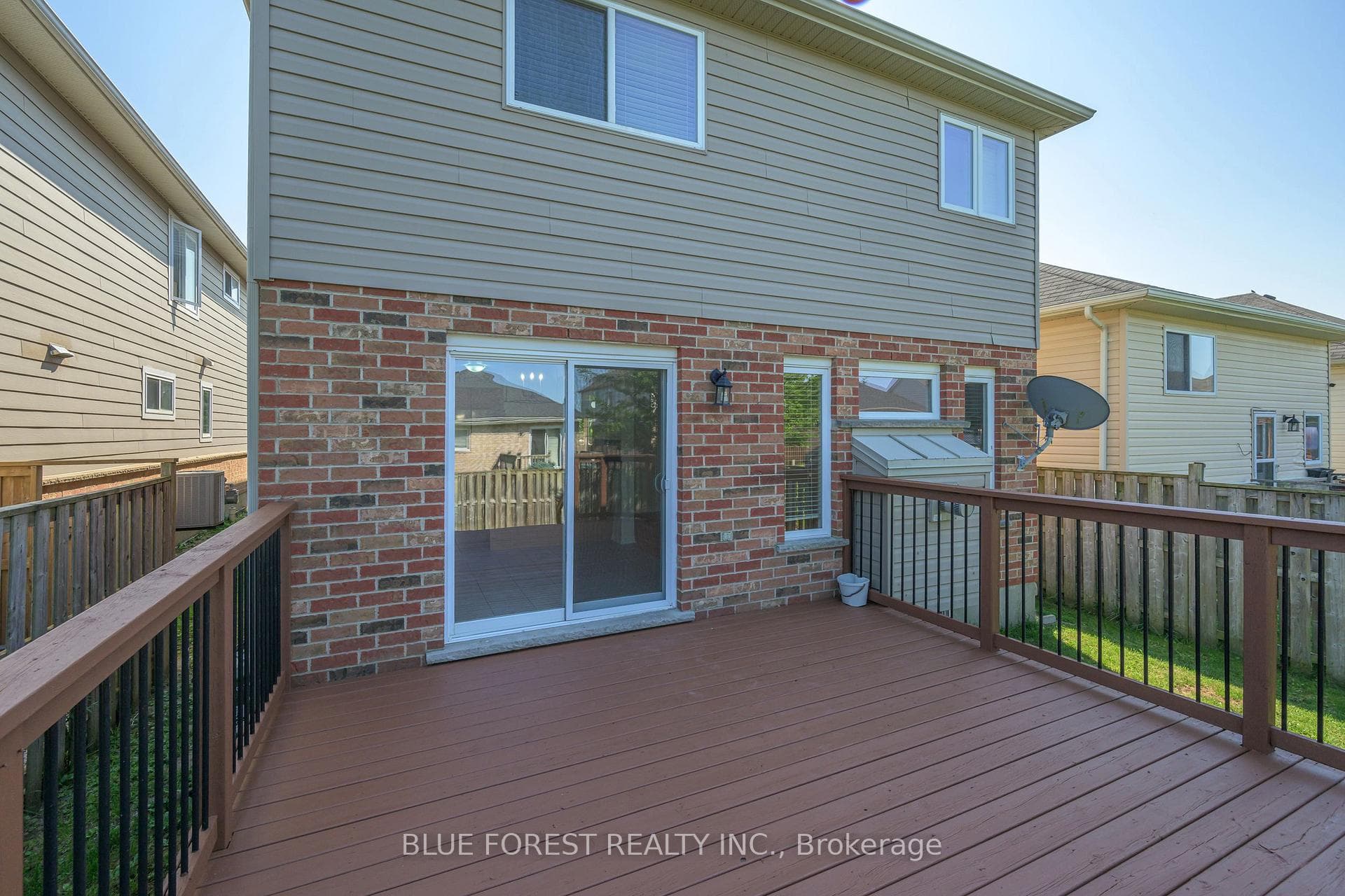2941 Paulkane Chase photo 29